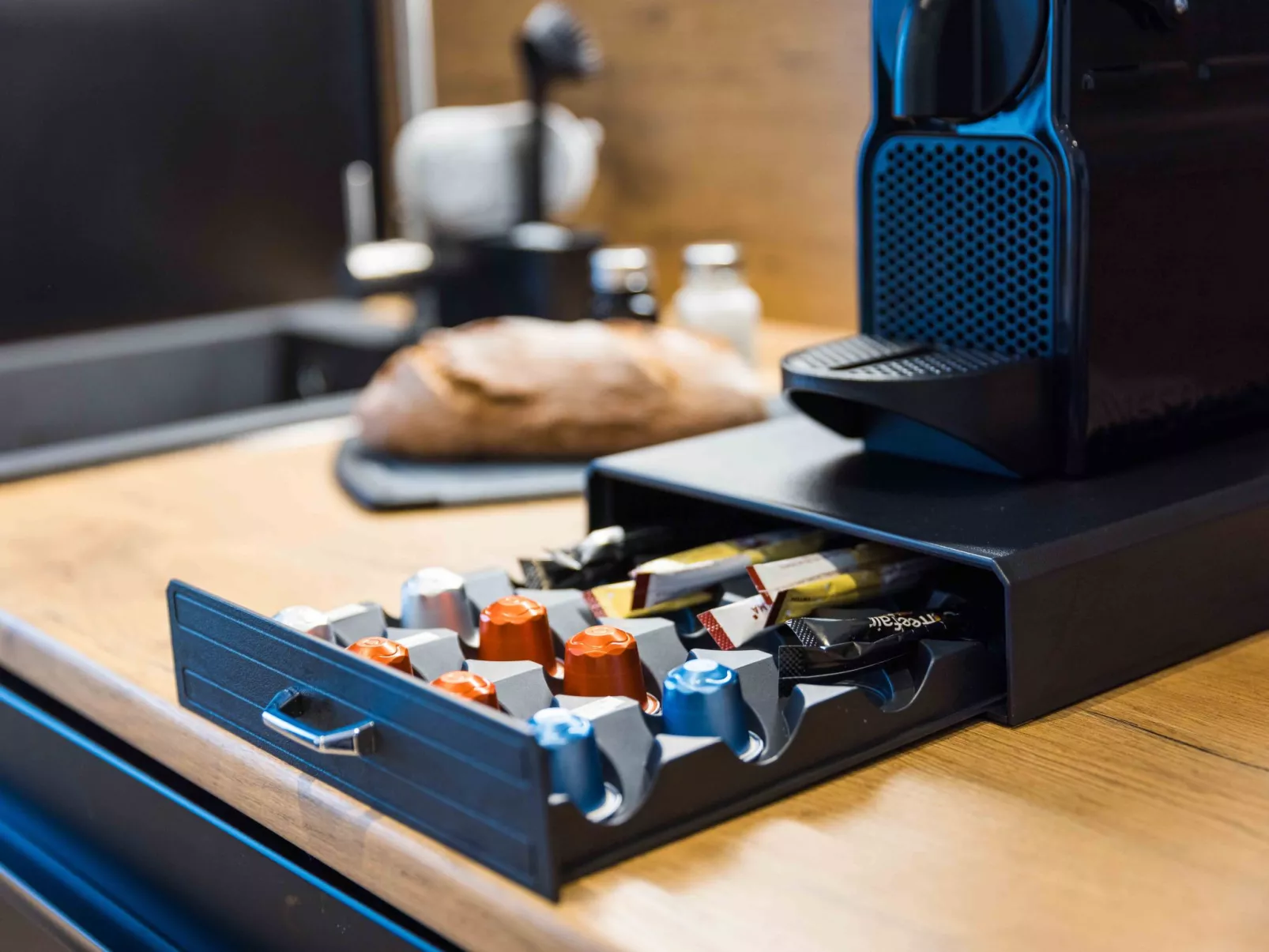 Schiller Apartment im Zentrum von Hof. Küche, Parkplatz, 250MBit Wlan - Binnen