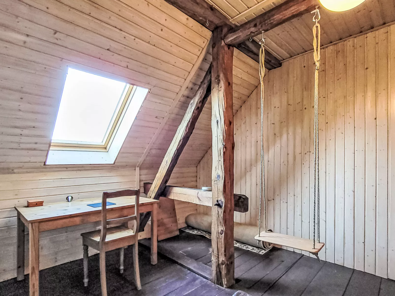 Mit großem eingezäunten Garten - Binnen