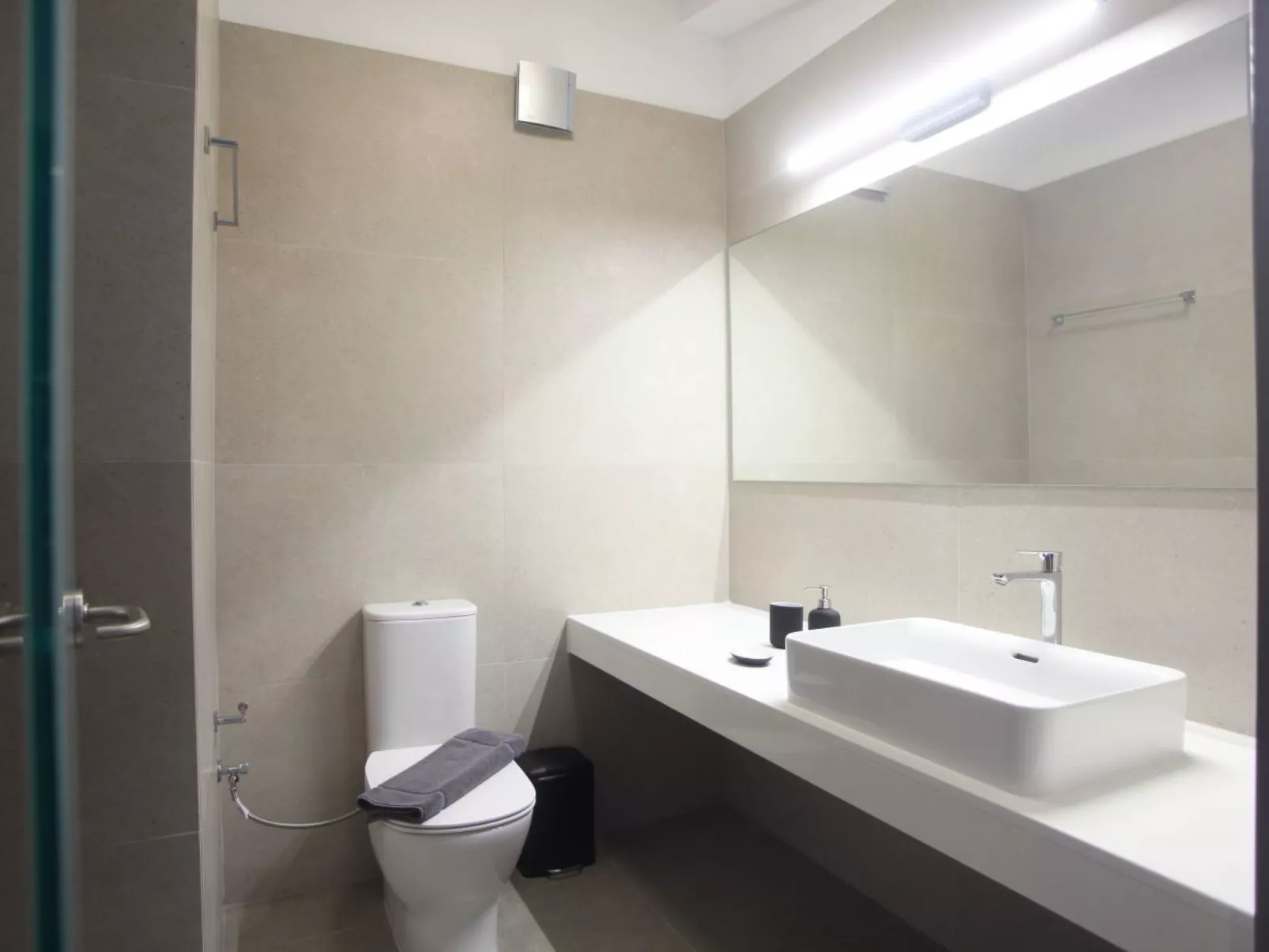 "Capro" mit Infinity-Pool - Image-tags.info