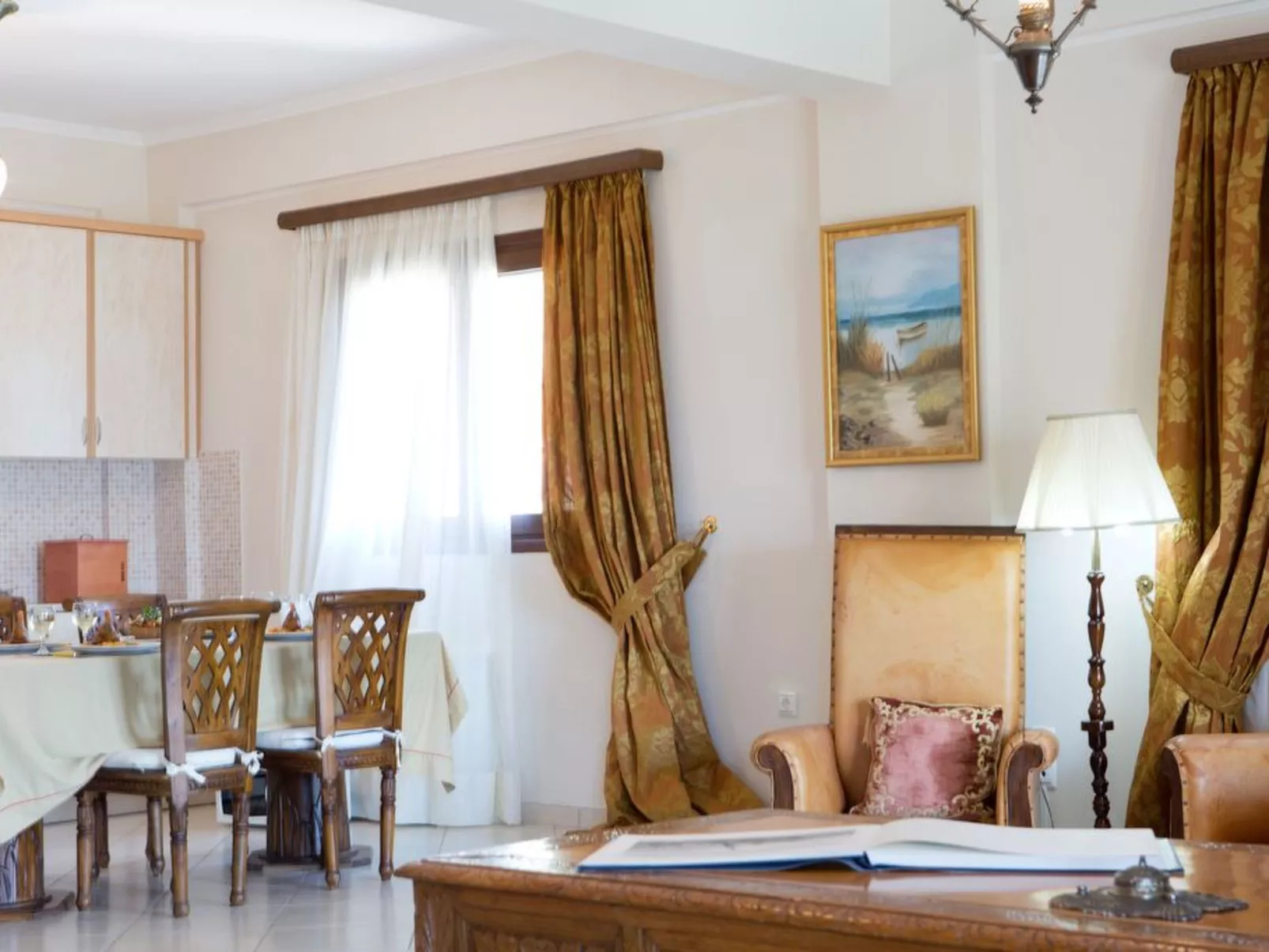 Luxuriöse Villa mit Infinity-Pool und Panoramablick - Image-tags.info