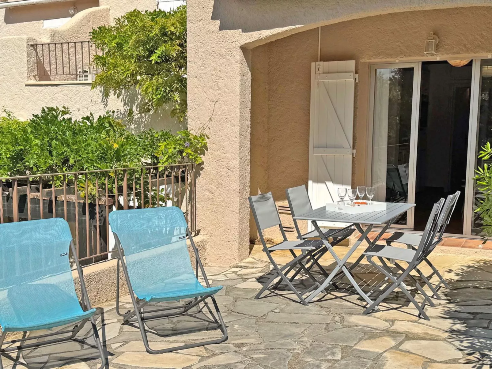 Appt T2 - 4 pers - Clim - Wifi - Piscine et tennis - Buiten