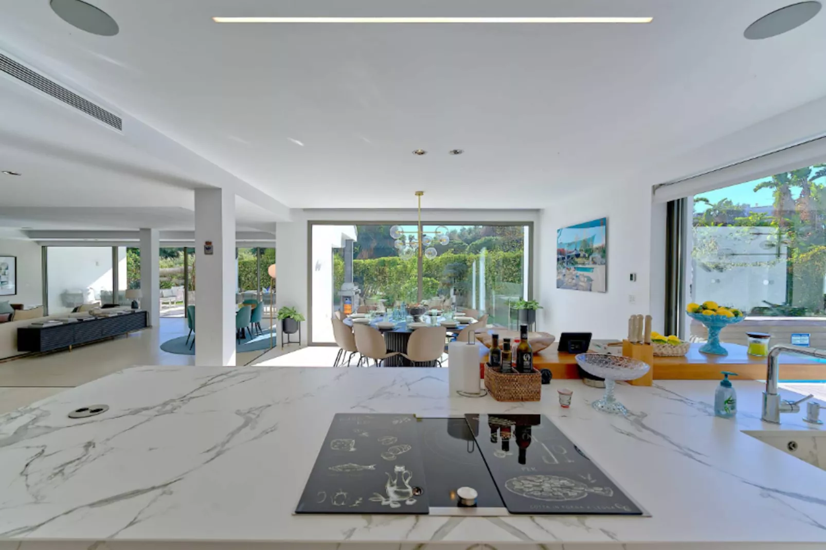 Contemporary & Very Spacious Villa Puerto Banus - Keuken