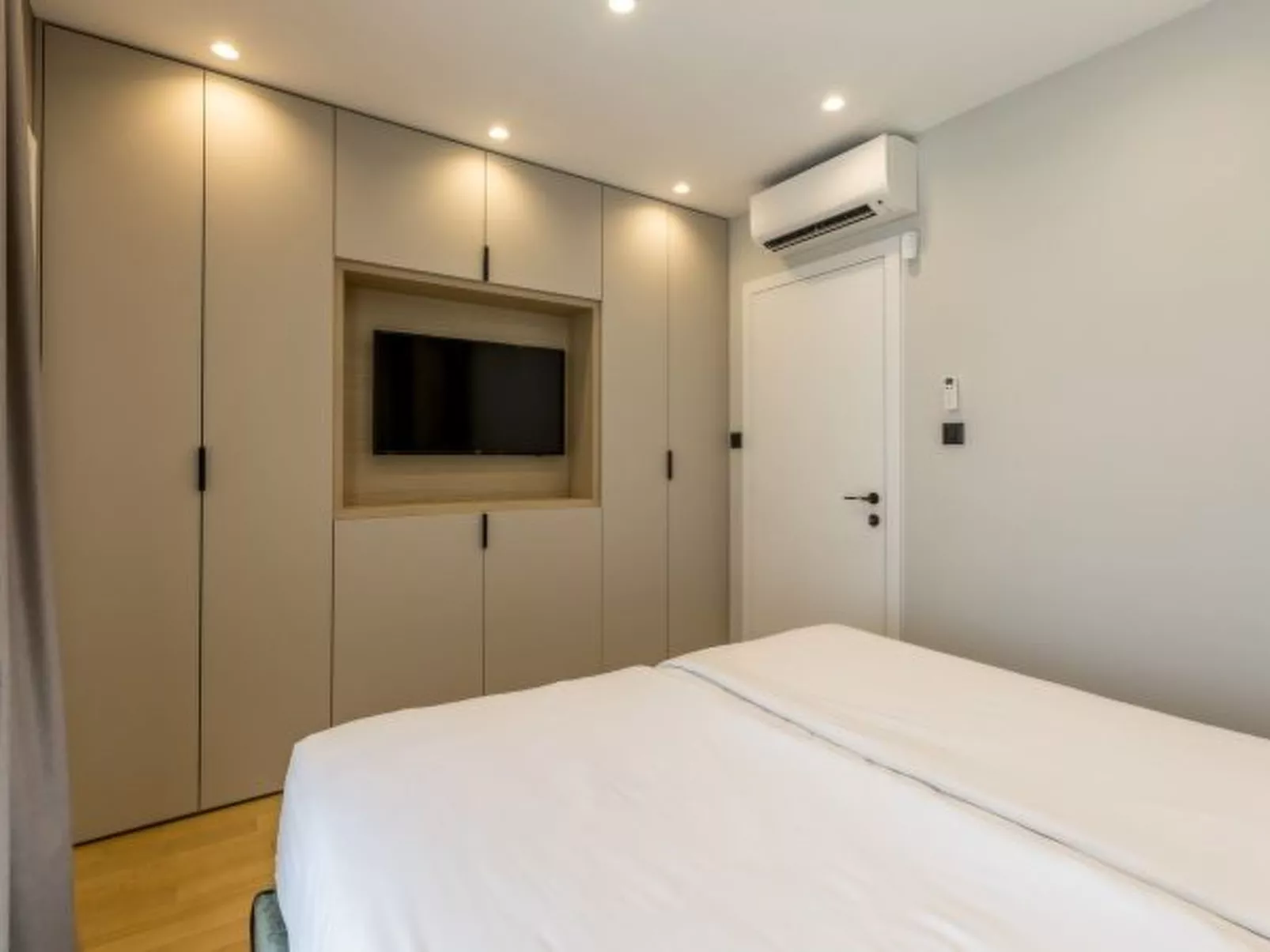 Beachfront villa Mare with seaview and pool - Binnen