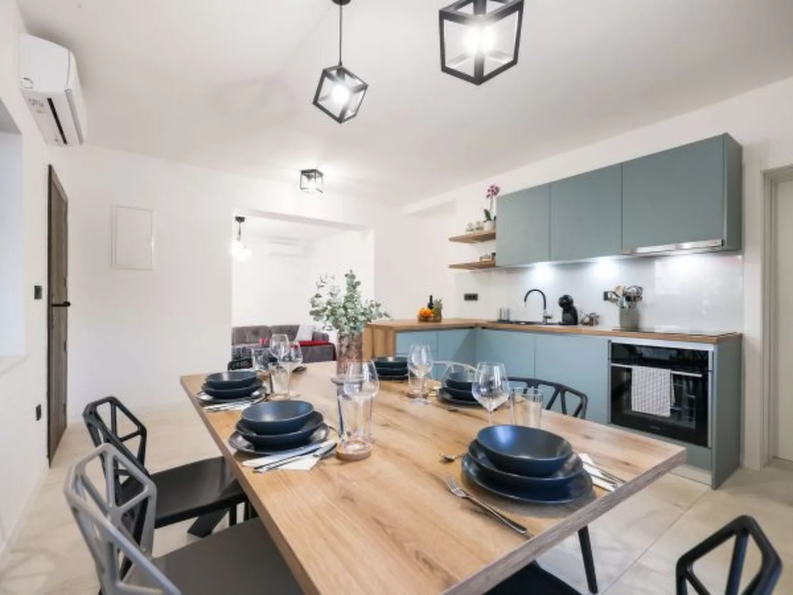 Villa Marta with heated pool and traditional taver - Image-tags.info