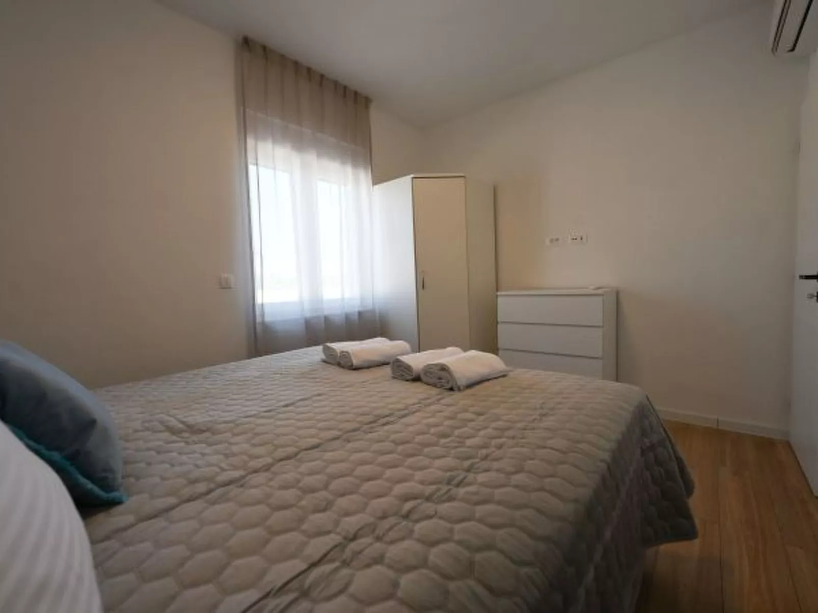 Villa Zara Blu with pool - Image-tags.info