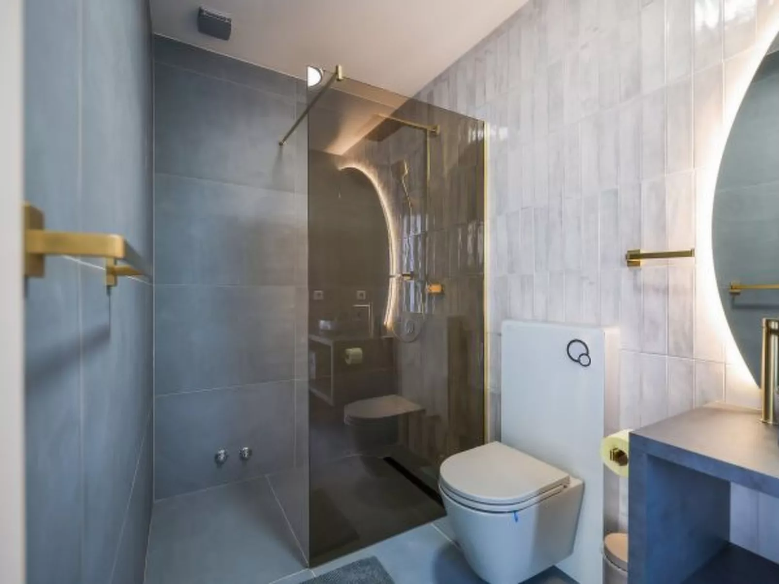 Villa Novue with pool - Image-tags.info