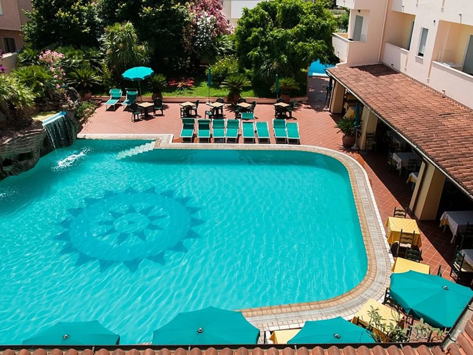 Apt. Orosei 3A, mit gemeinsamem Schwimmbad - Binnen