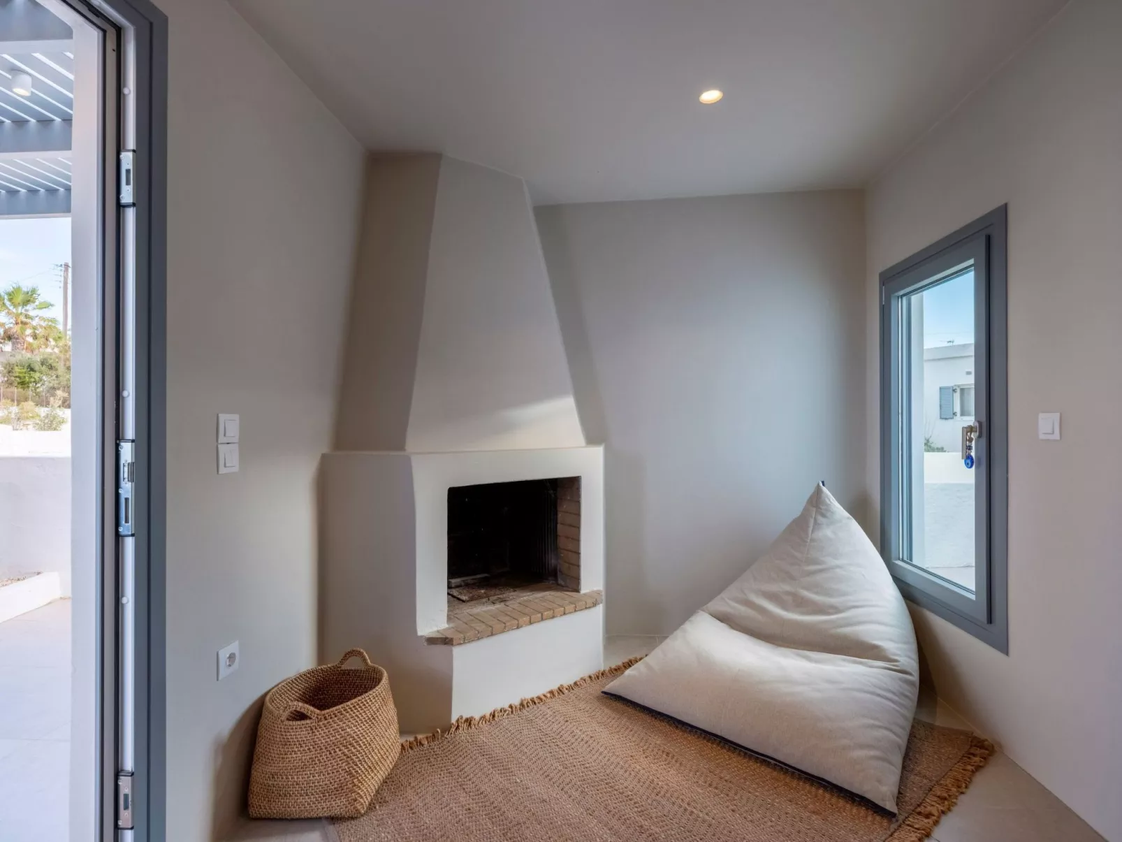 Sunset Gypsy stilvolles modernes Dorfhaus mit Whirlpool - Binnen