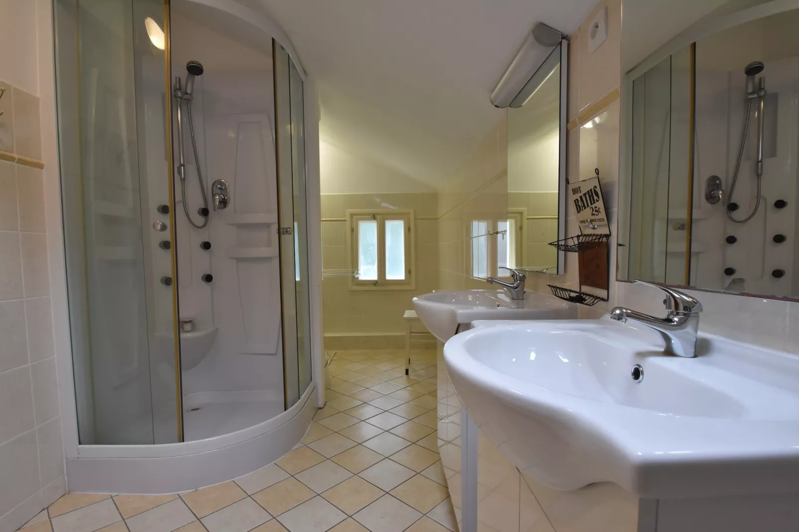 Chalet Nisou 3 - Badkamer