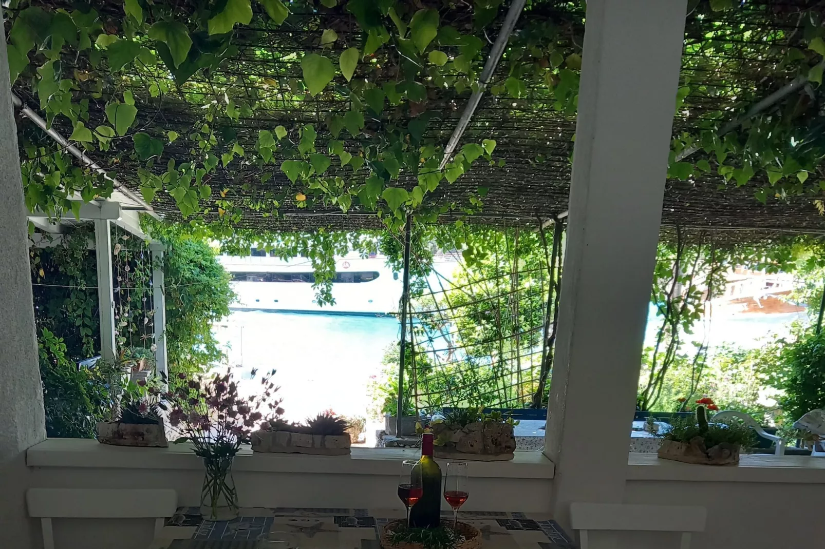 Guest House Green Corner Supetarska Draga - One Bedroom Apartment With Balcony and Sea View - Uitzicht