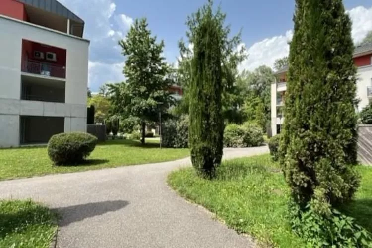 Adonis Divonne-les-Bains Park side Studio - Tuinen zomer