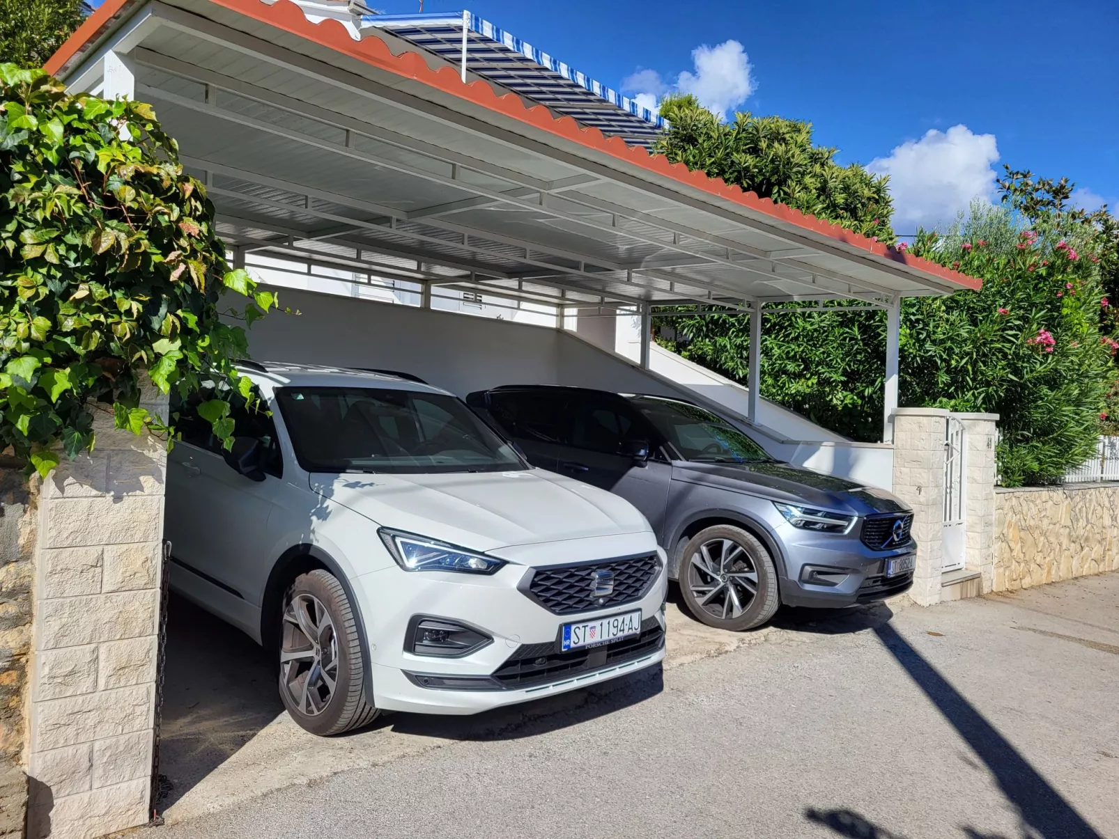 Mit Terrasse, Pool und Strandzugang - Image-tags.info