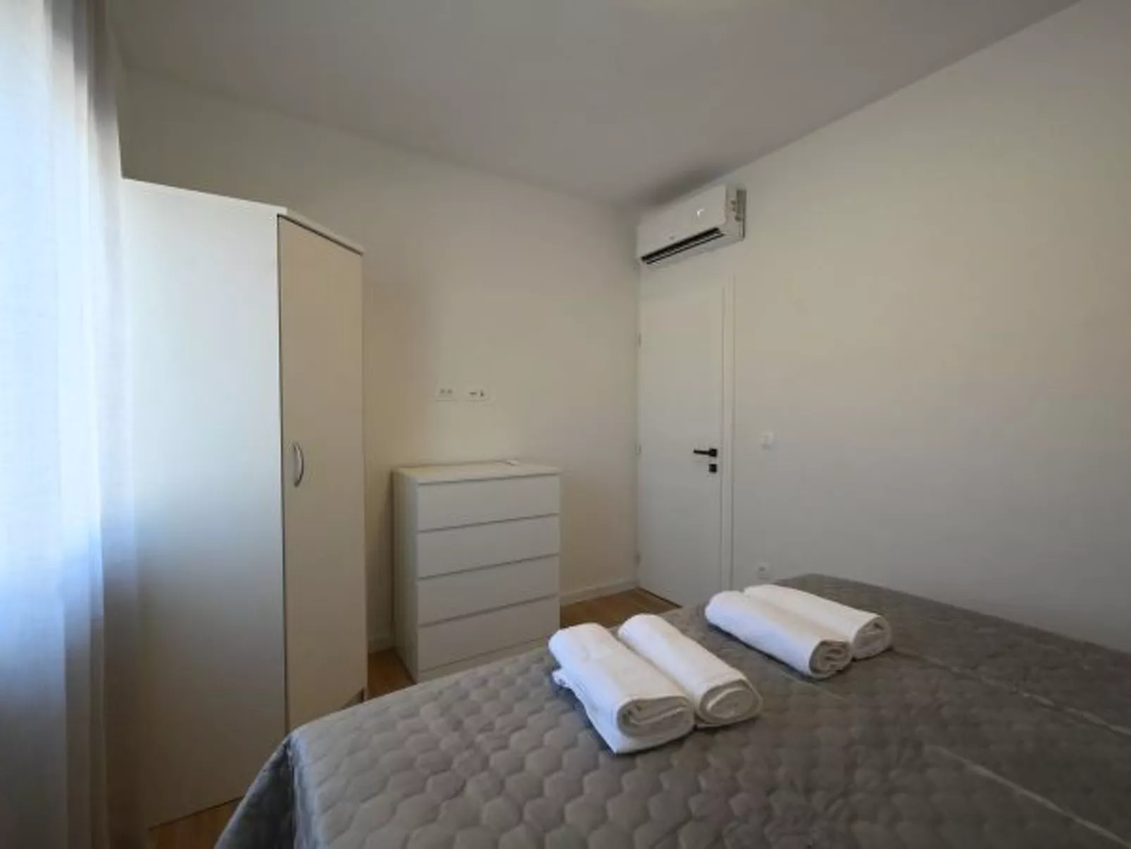 Villa Zara Blu with pool - Image-tags.info