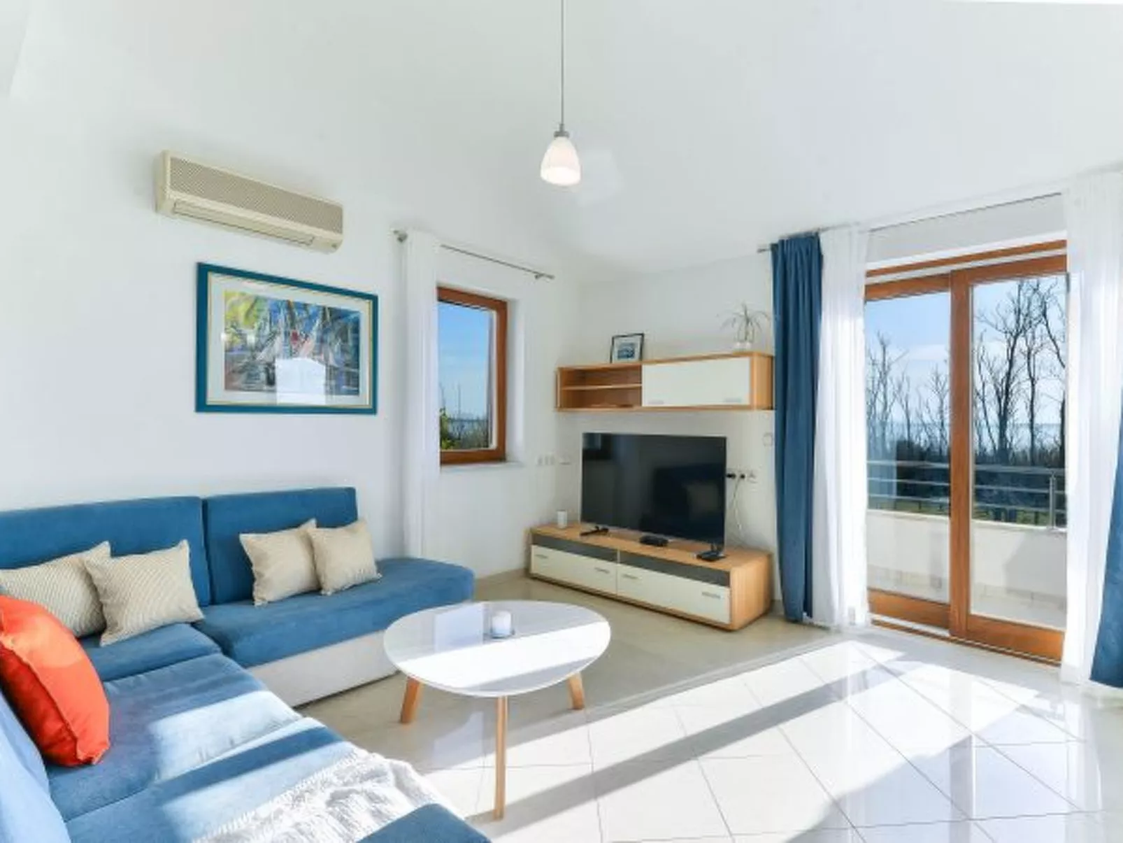 Olivar house with heated pool by the beach - Image-tags.info