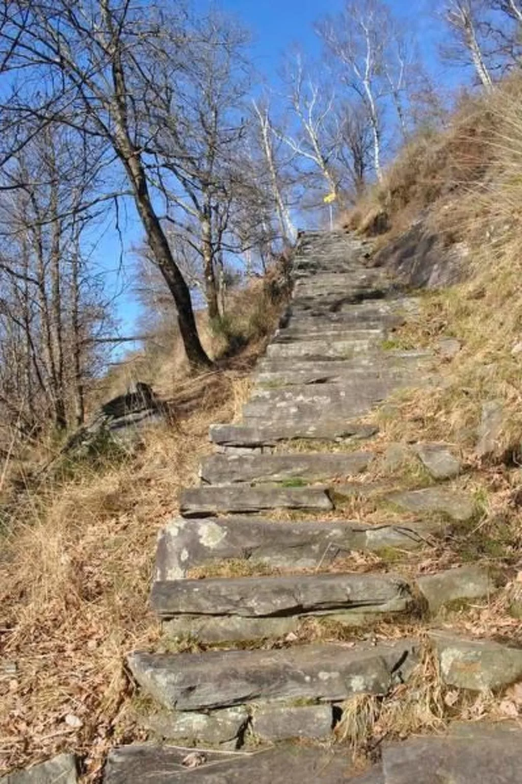 Rustico di vacanza nel nucleo di Moghegno - Buiten