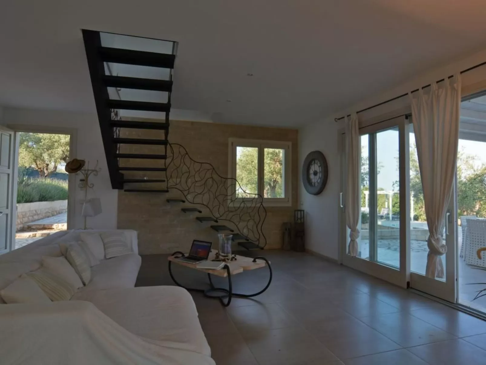 Moderne Ferienvilla bei Noto mit Meerblick und privatem Pool - Binnen