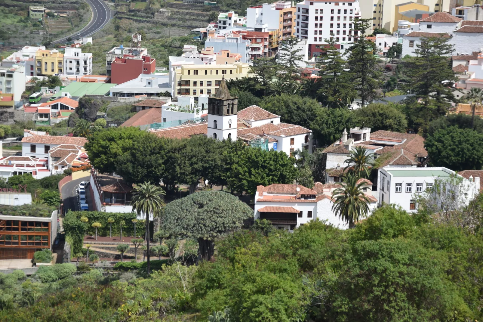 Apartamentos Monasterio de San Antonio 3 - Gebieden zomer 1km