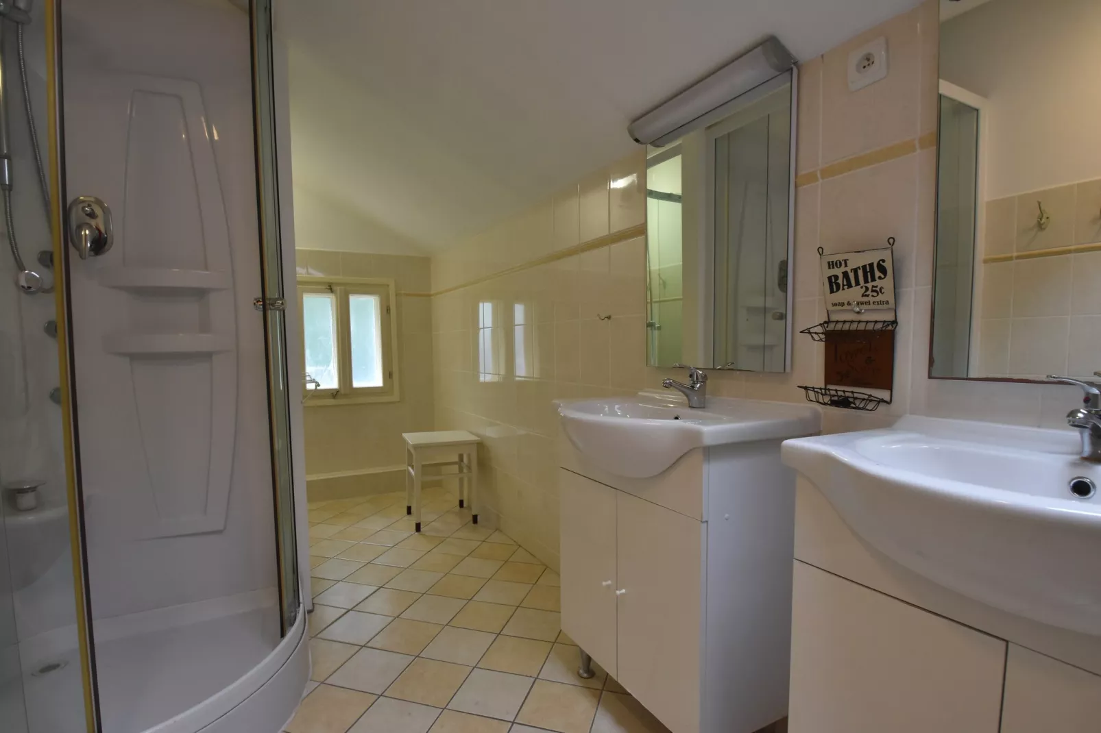 Chalet Nisou 3 - Badkamer