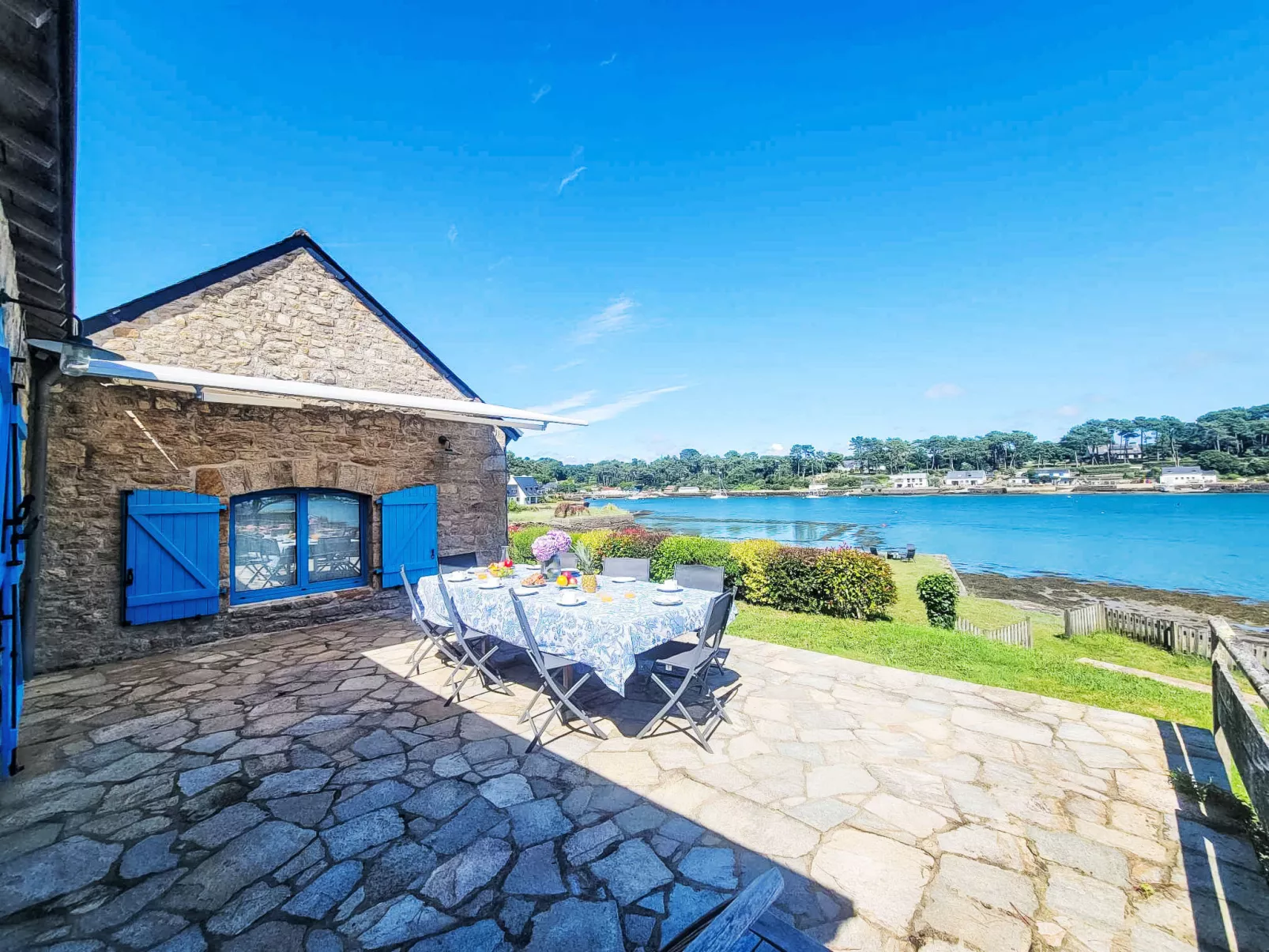 Pen Er Hoët - Buiten