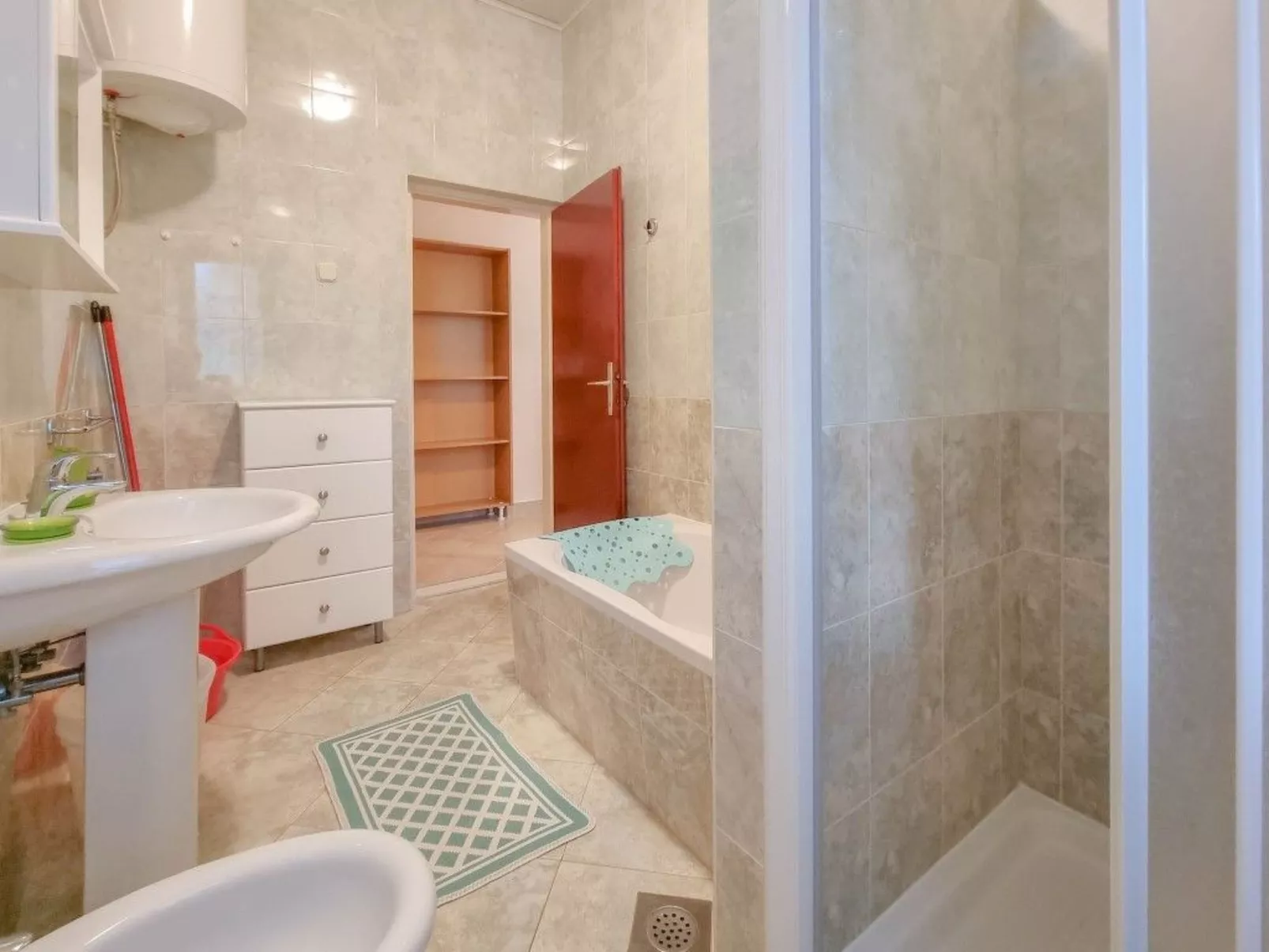 Für 5 Personen ca. 70 m&sup2; in Novigrad, Adriaküste Kroatien (Westküste von I - Binnen