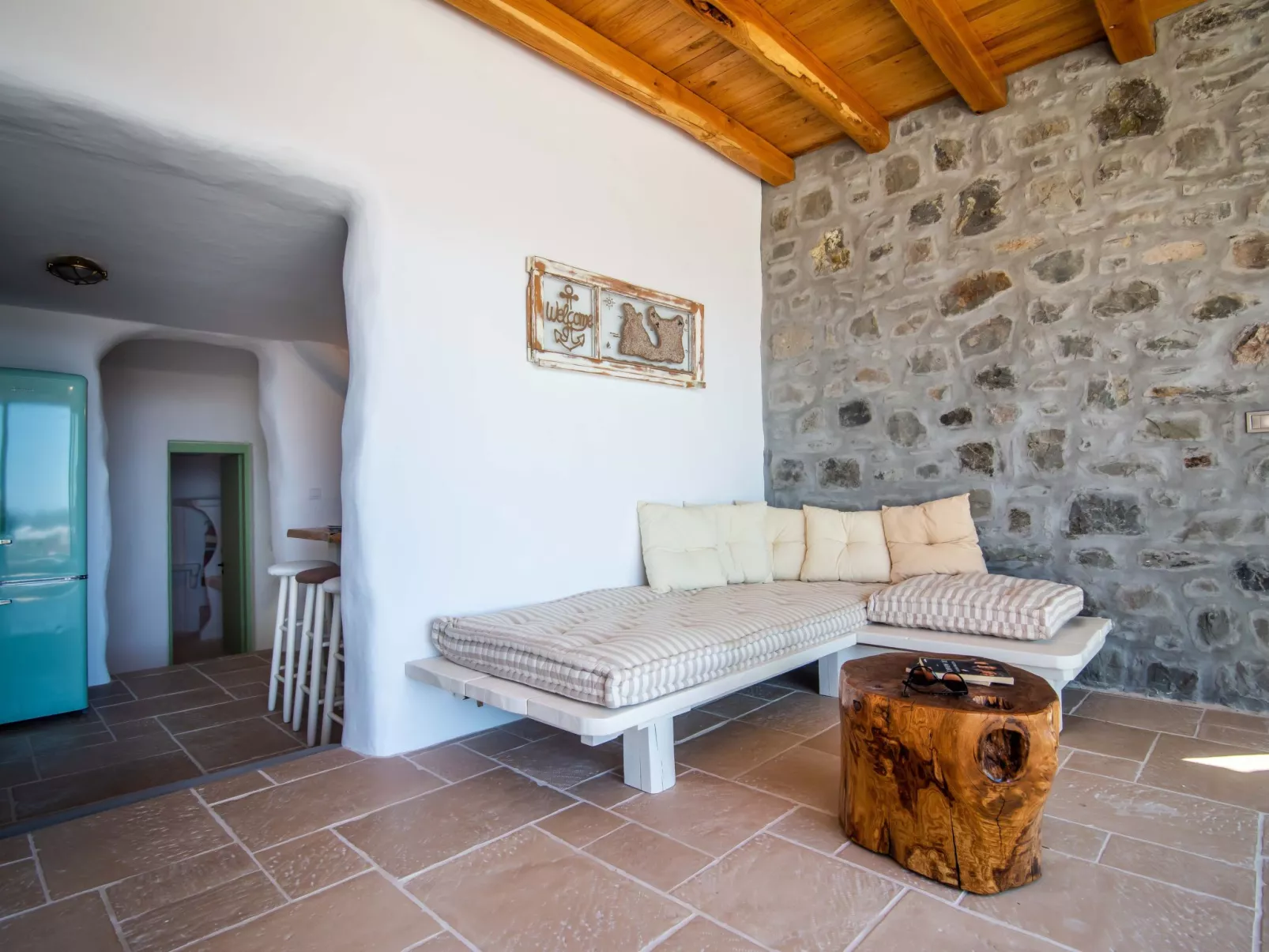 PETRA RESIDENCE MINI POOL SPA MILOS - Image-tags.info