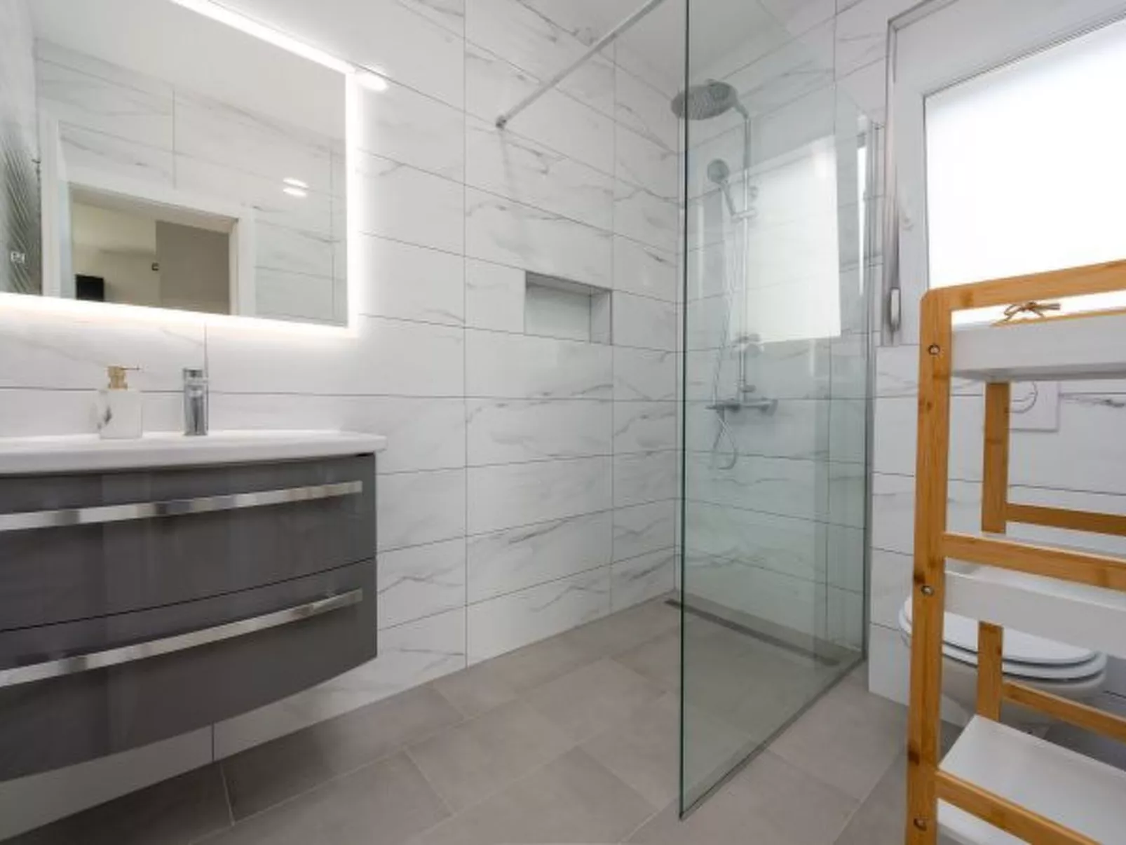 Apartment Laurel near the sea - Image-tags.info