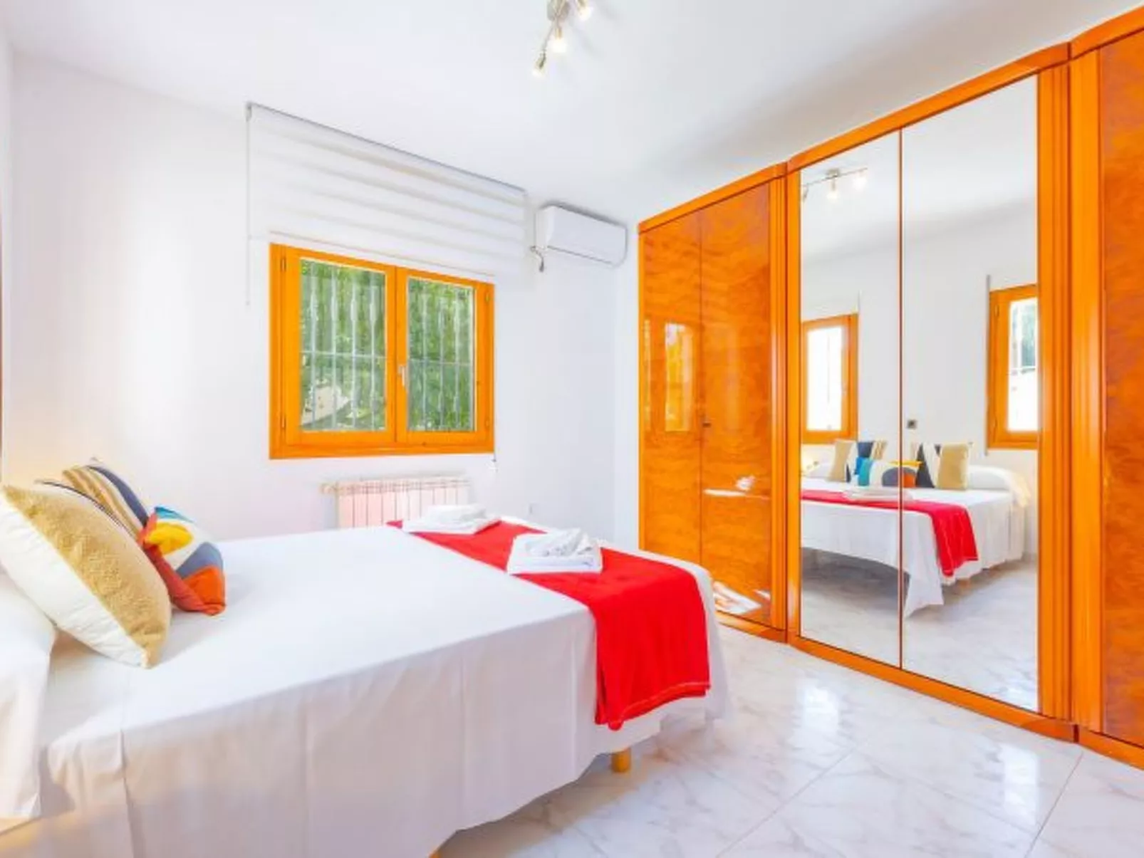 Villa Mona - PlusHolidays - Image-tags.info