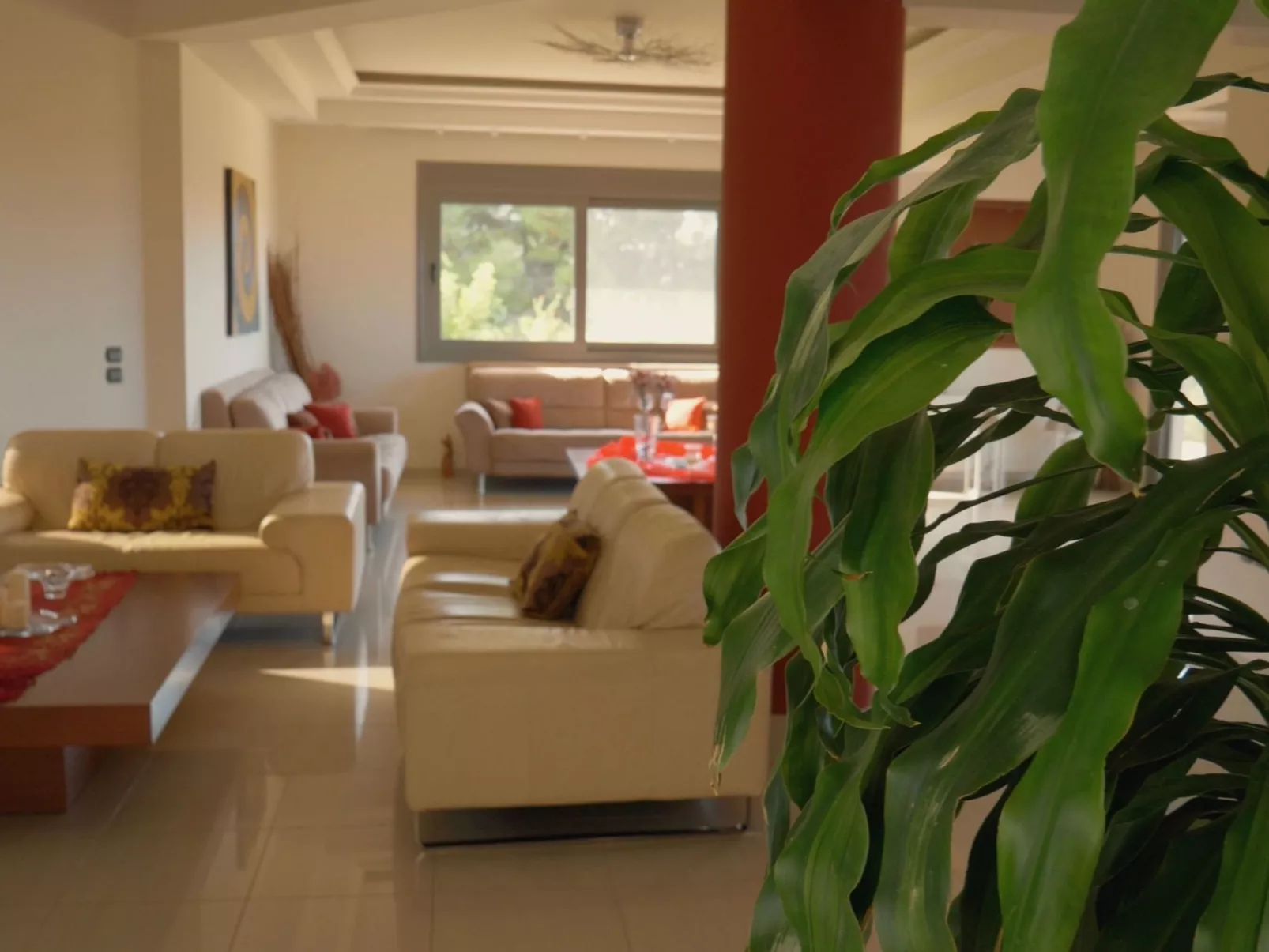 Luxuriöse, geräumige, private Villa mit sechs Schlafzimmern - Binnen