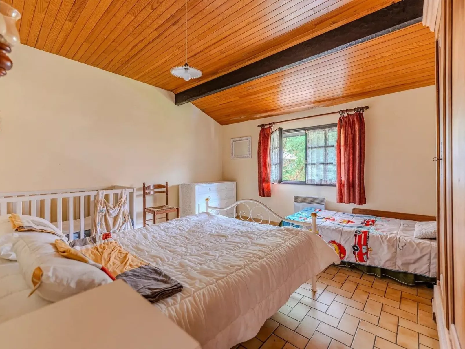 Ideal gelegenes Haus in ruhiger Lage - Binnen