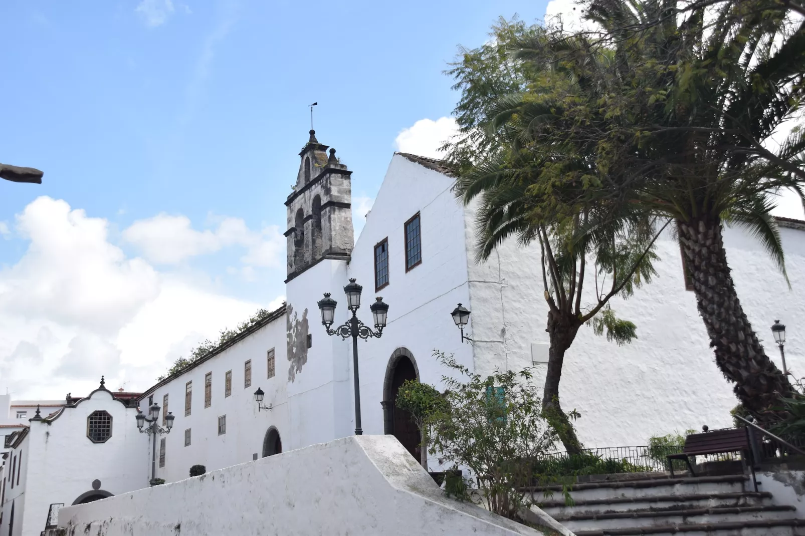 Apartamentos Monasterio de San Antonio 3 - Gebieden zomer 1km