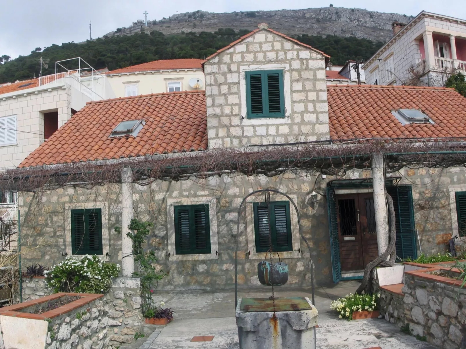 "Dubrava" mit Blick auf das Wasser - Image-tags.info