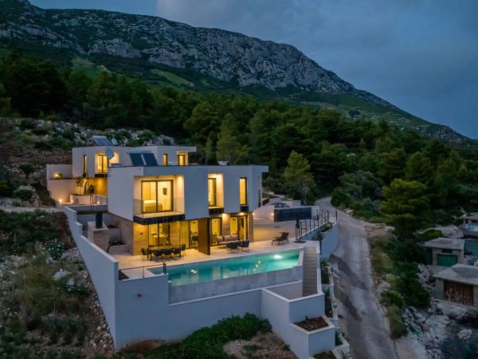 Beachfront villa Mare with seaview and pool - Buiten