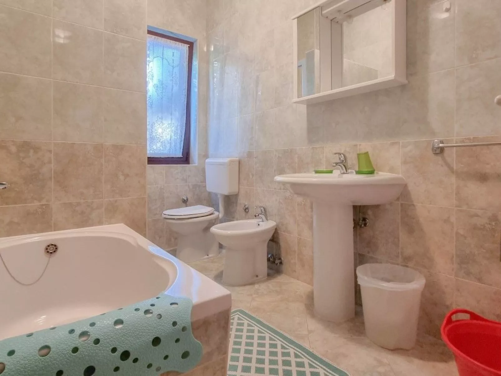 Für 5 Personen ca. 70 m&sup2; in Novigrad, Adriaküste Kroatien (Westküste von I - Binnen