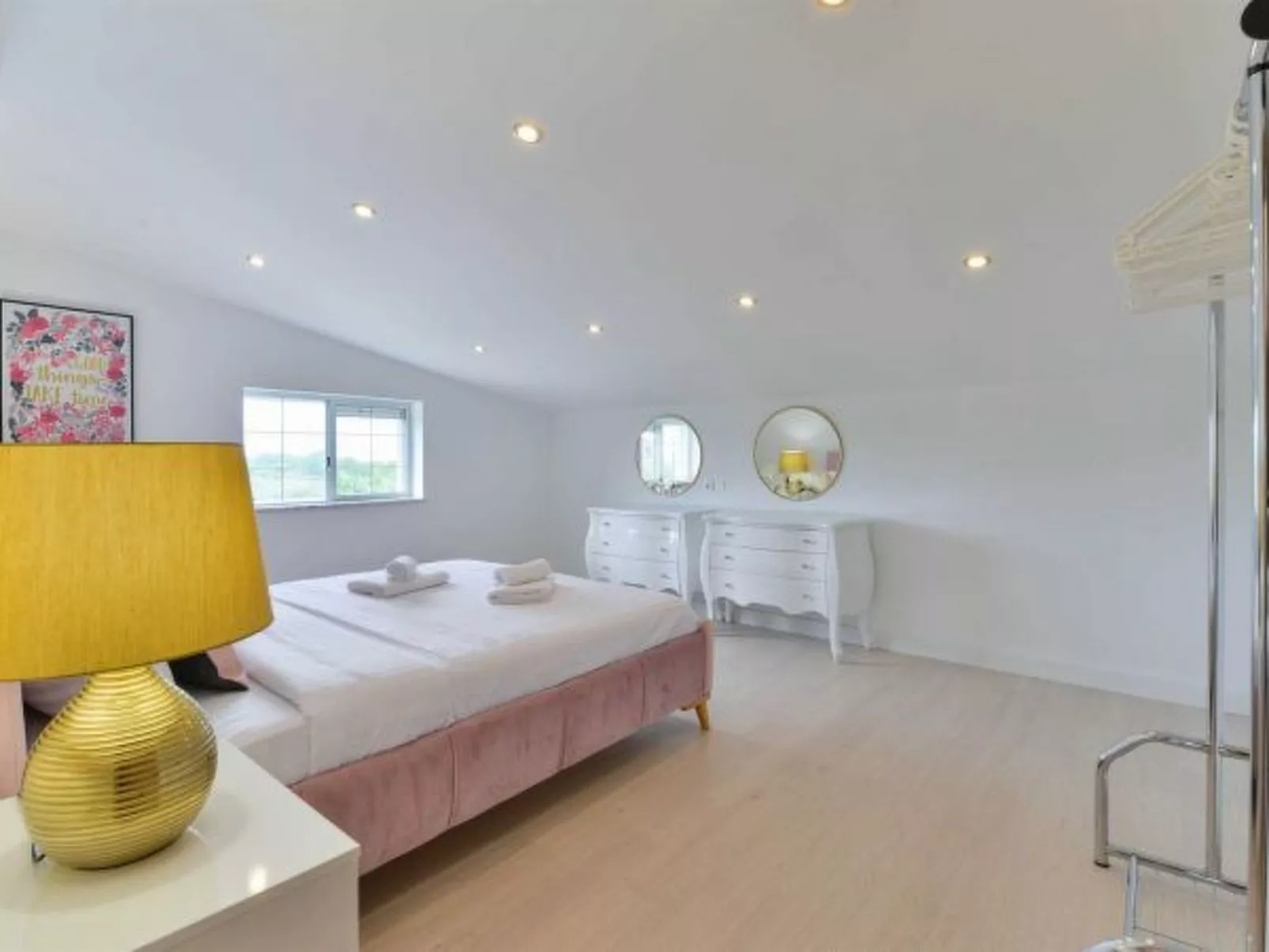 Luxury Villa Maria with large pool - Image-tags.info