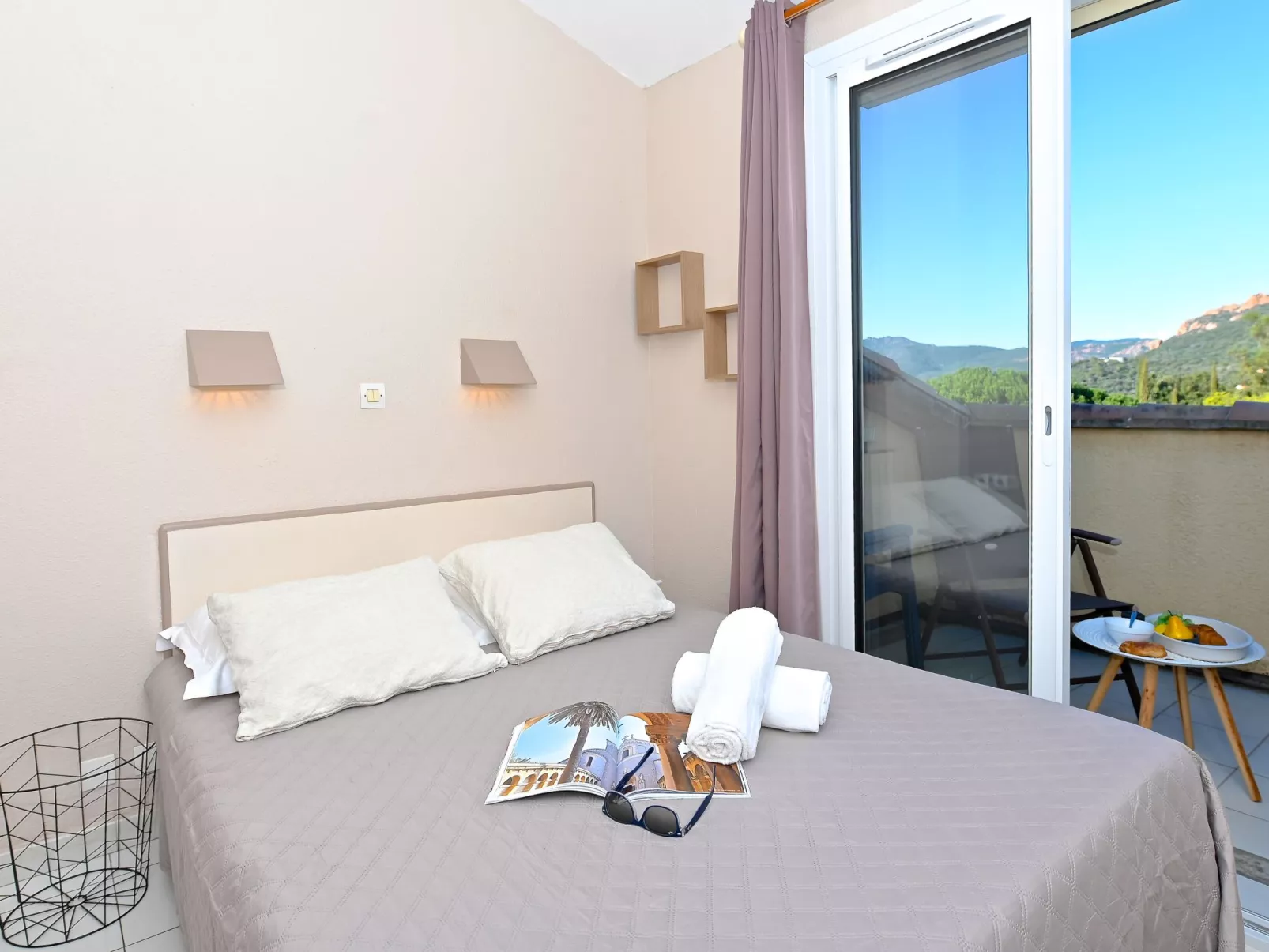 Village Cap Estérel - Le Belvédère - Binnen