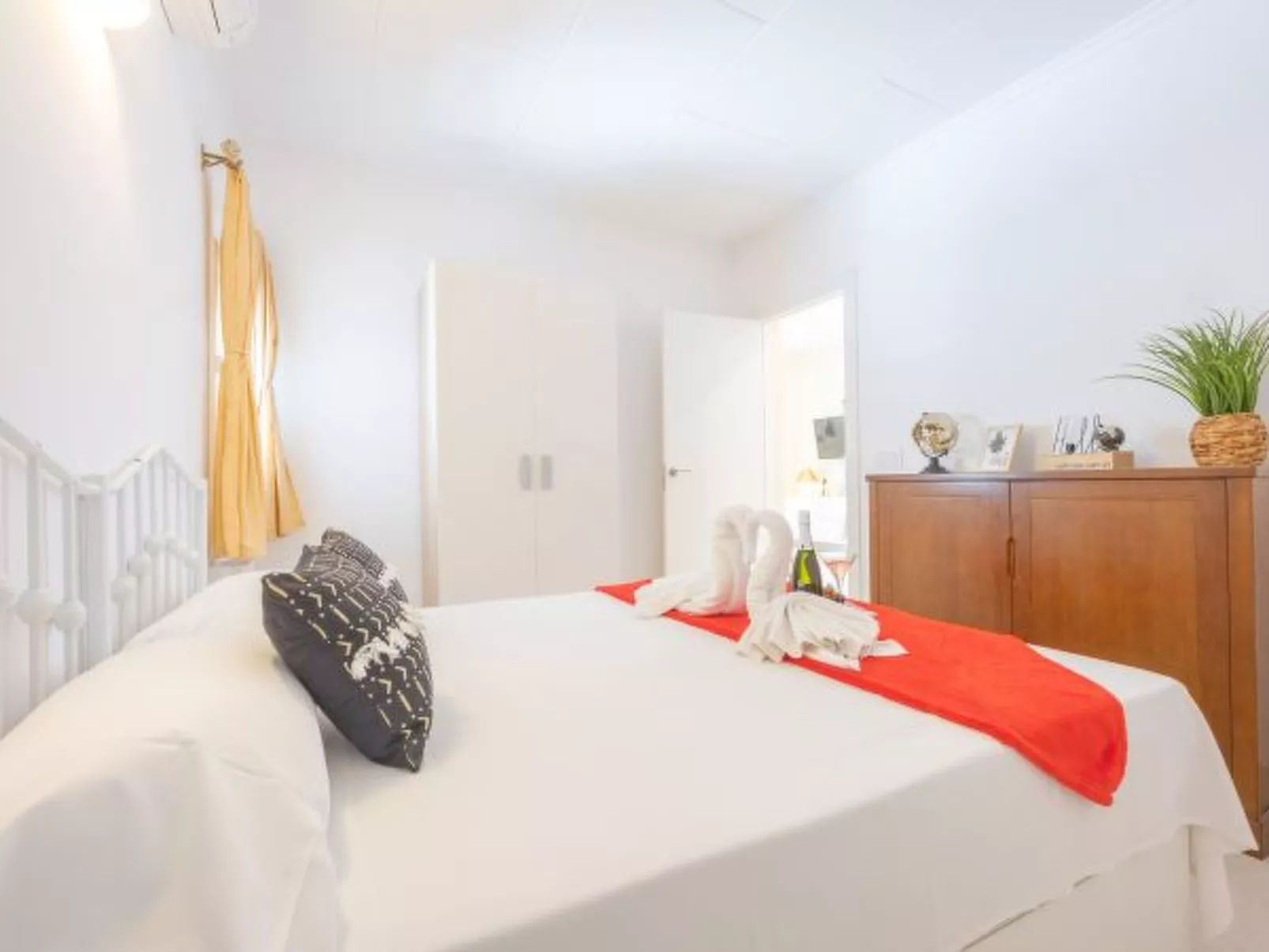 Villa Manolet - plusholidays - Image-tags.info