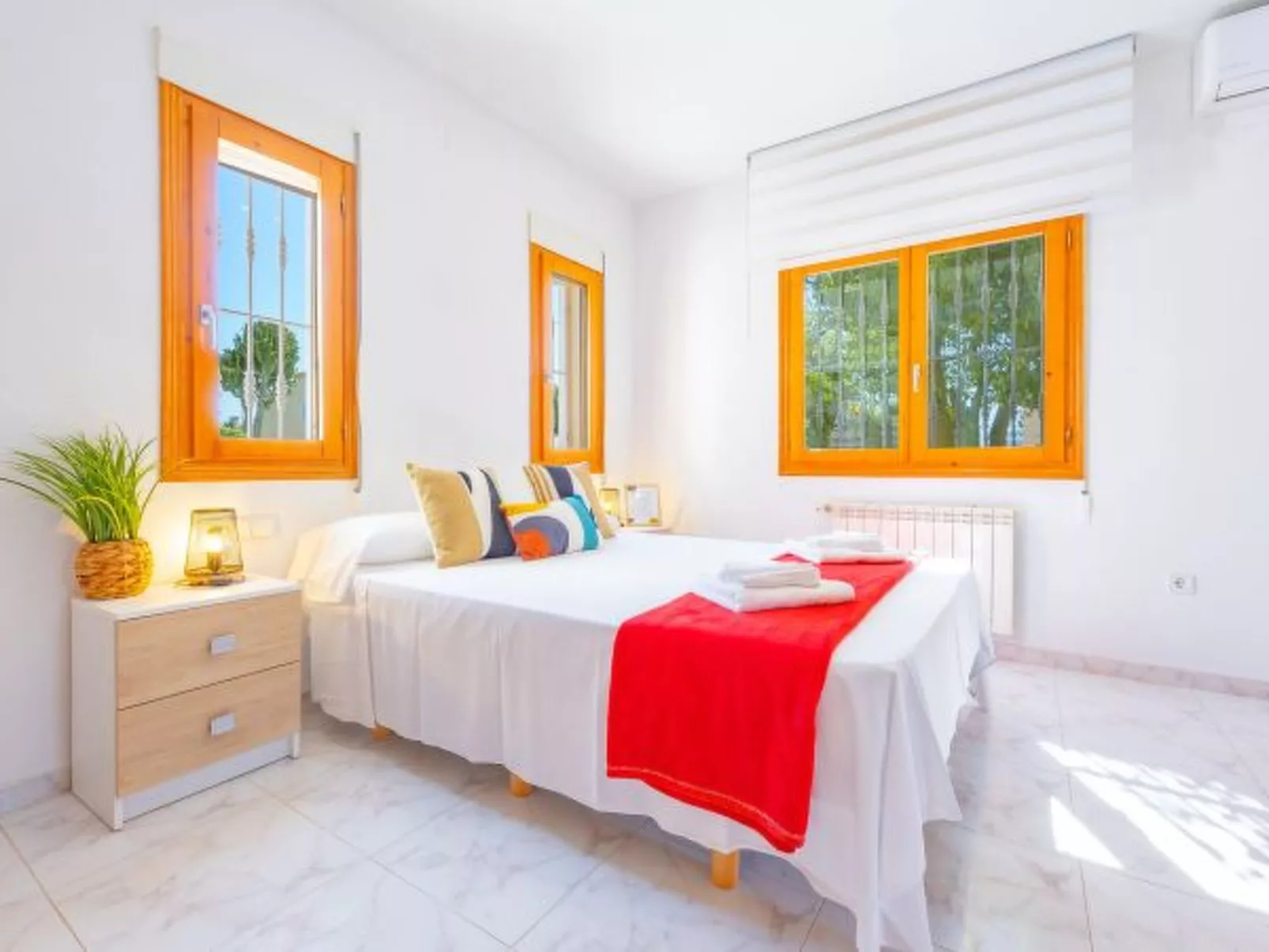 Villa Mona - PlusHolidays - Image-tags.info