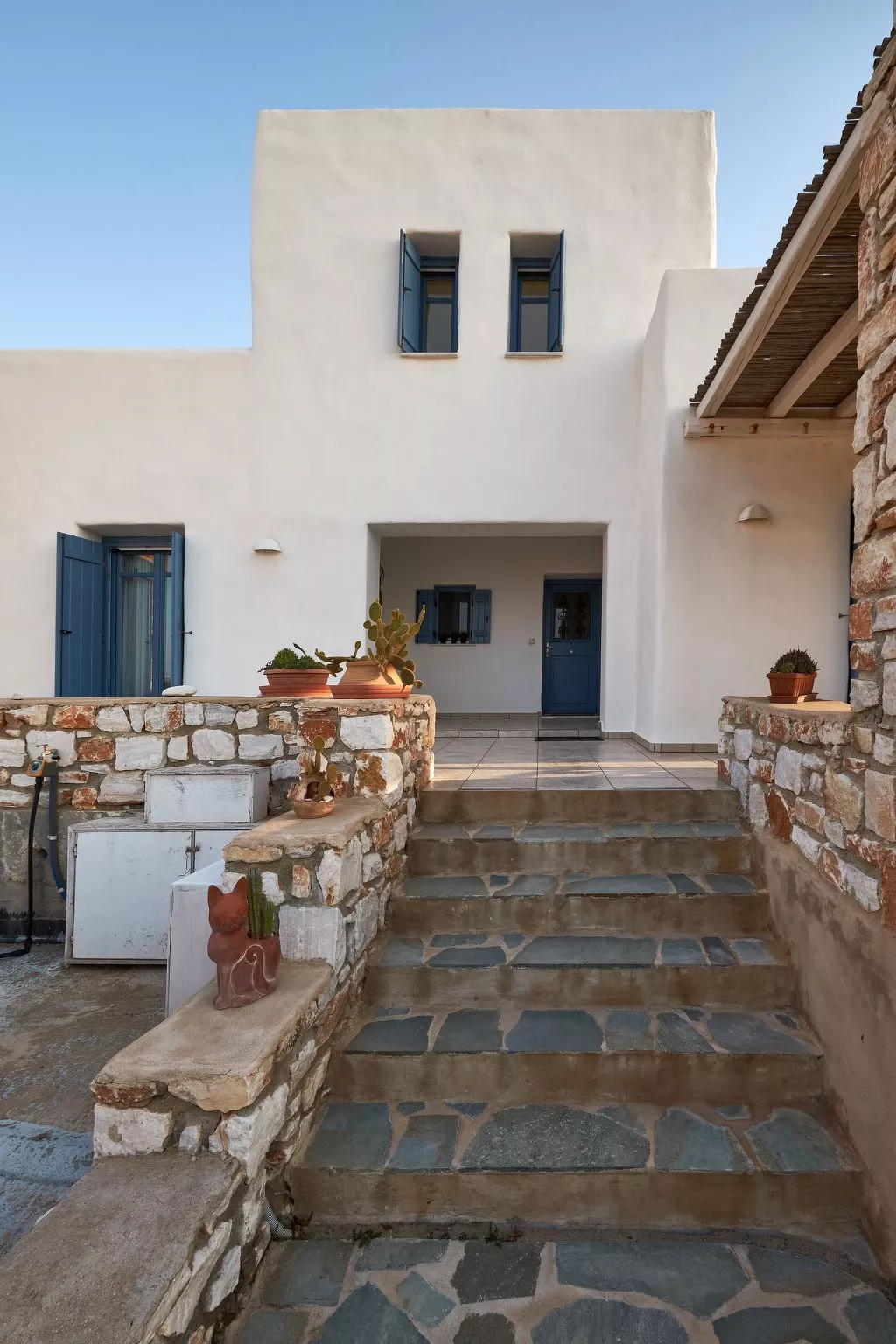 Große, komfortable Pool-Villa, Strand zu Fuß erreichbar - Image-tags.info