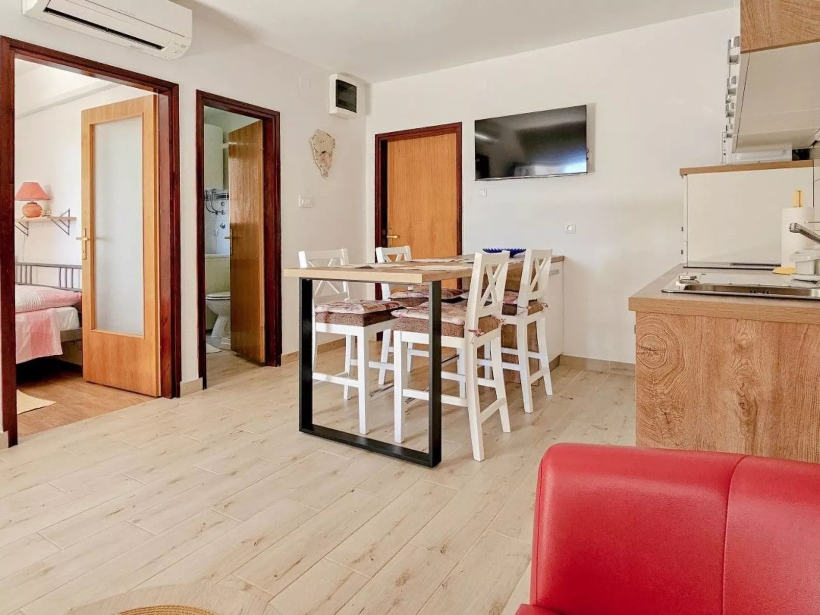 "Maja 3" mit Terrasse - Binnen