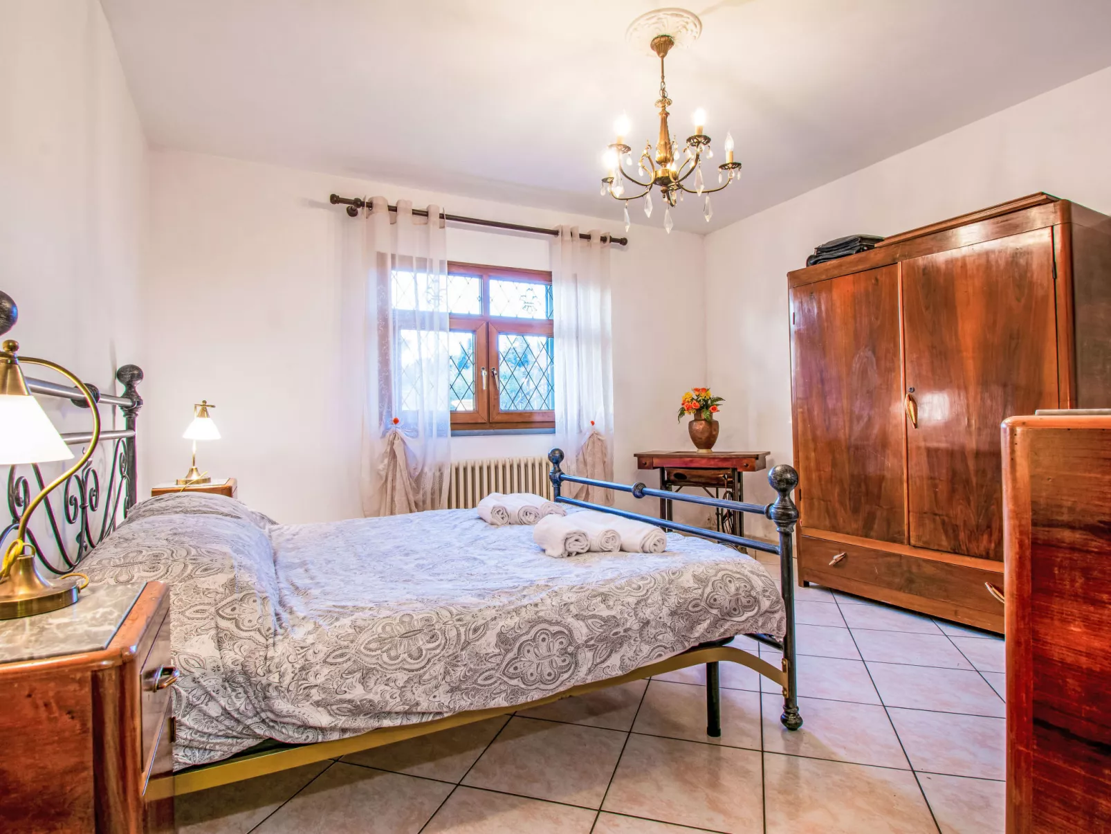 Tre fontane - Binnen