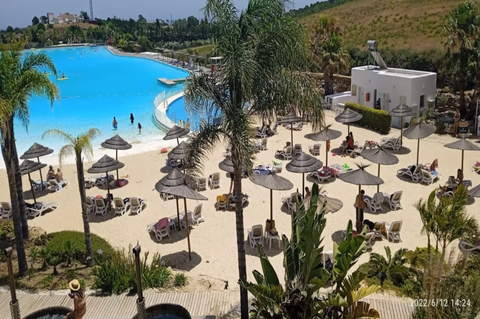 Chic 3-Bed Apartment ALCAZABA LAGOON (2107) - Gebieden zomer 1km