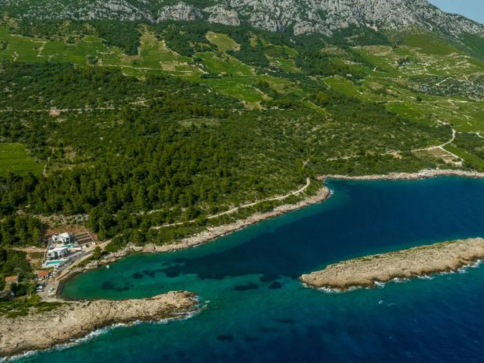 Beachfront villa Mare with seaview and pool - Buiten