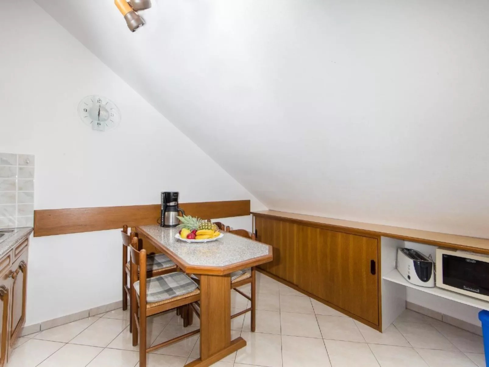 Appartement in Pjescana Uvala mit Großer Terrass - Image-tags.info