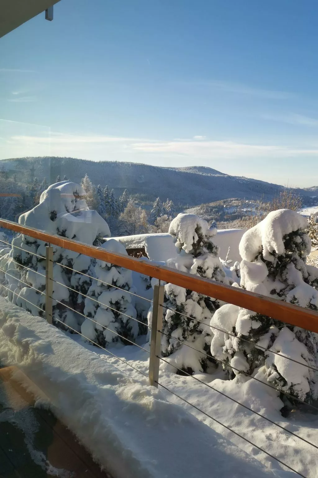 In den Bergen, Villa mit Panoramaterrasse - Buiten