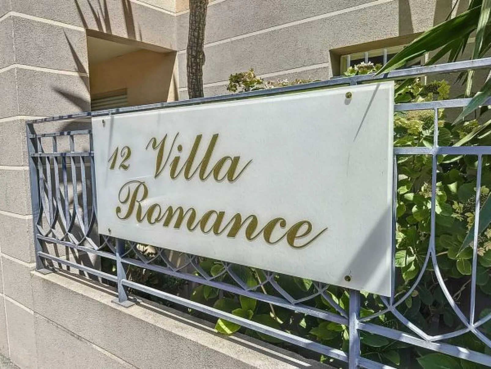 2 bedroom 2 bathrooms with pool 339 - Image-tags.info