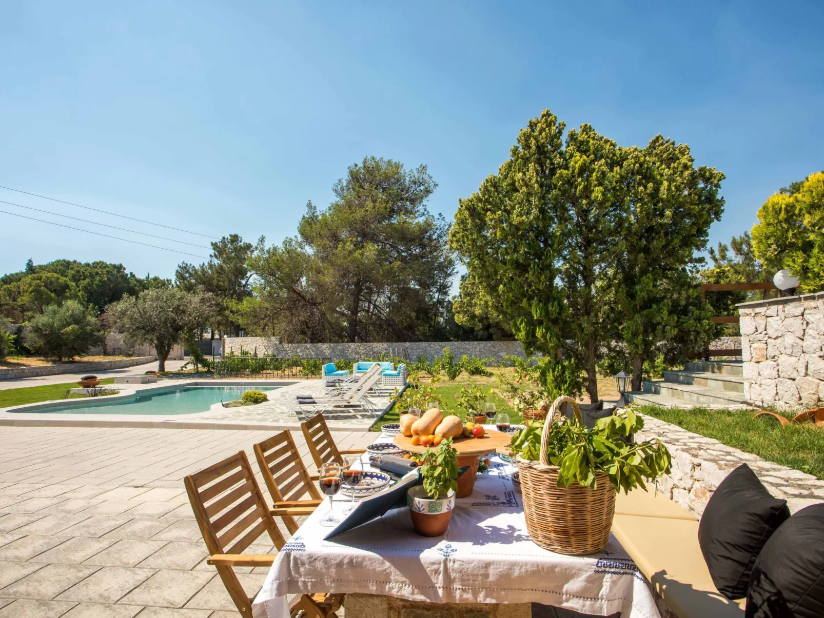 Emarmene - Dein Schicksal - Binnen