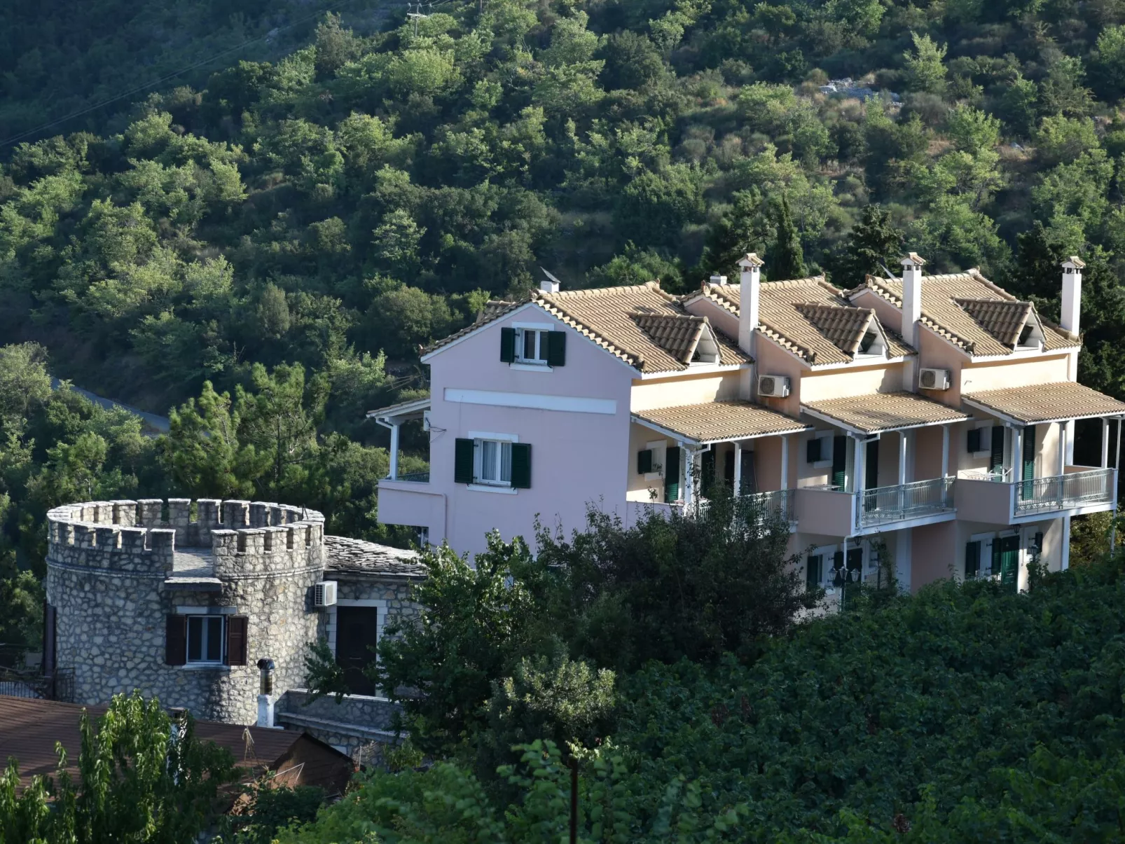 Sommer Dafnopanagia Luxusstudio Ourania - Buiten