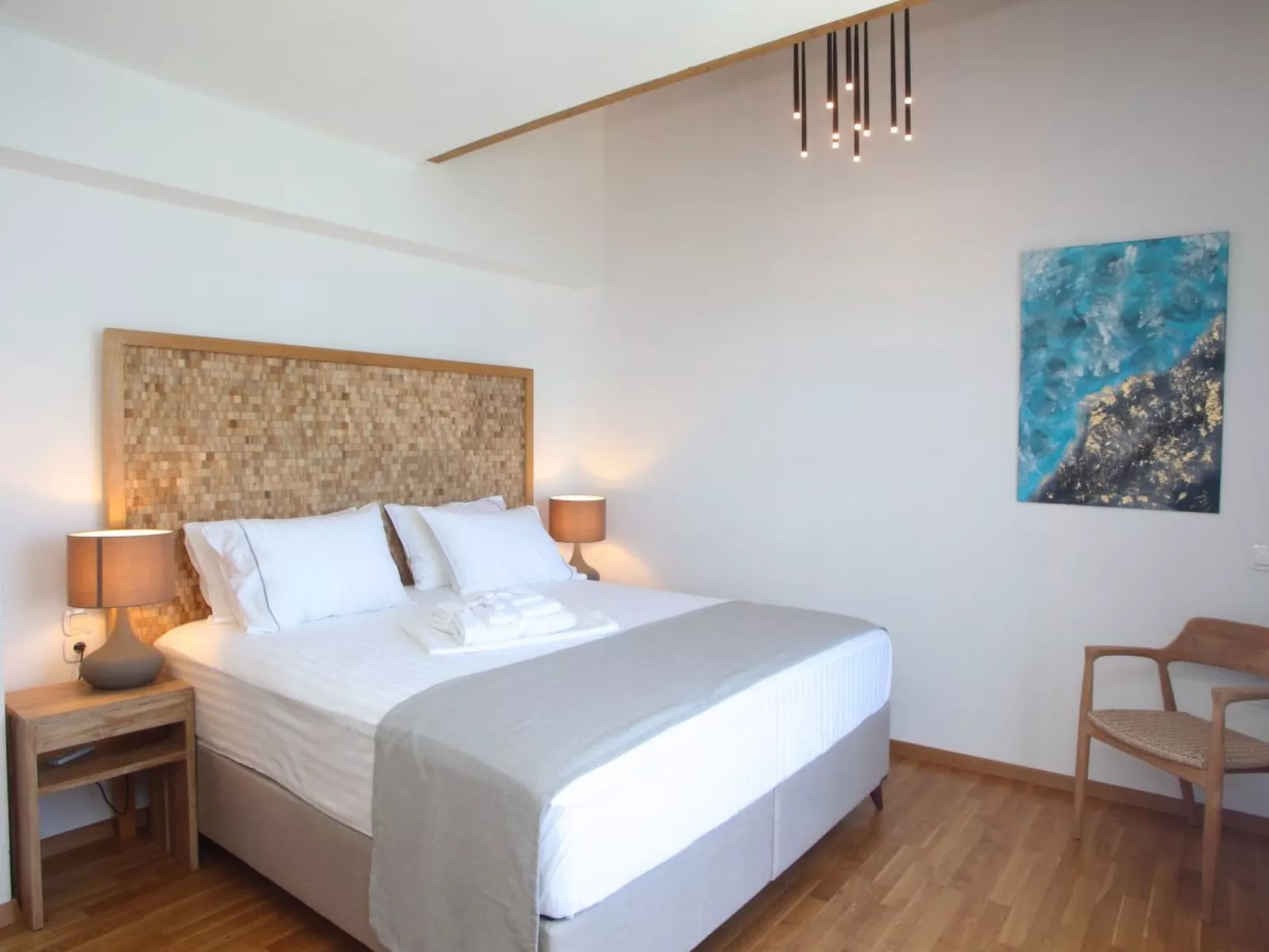 "Capro" mit Infinity-Pool - Binnen