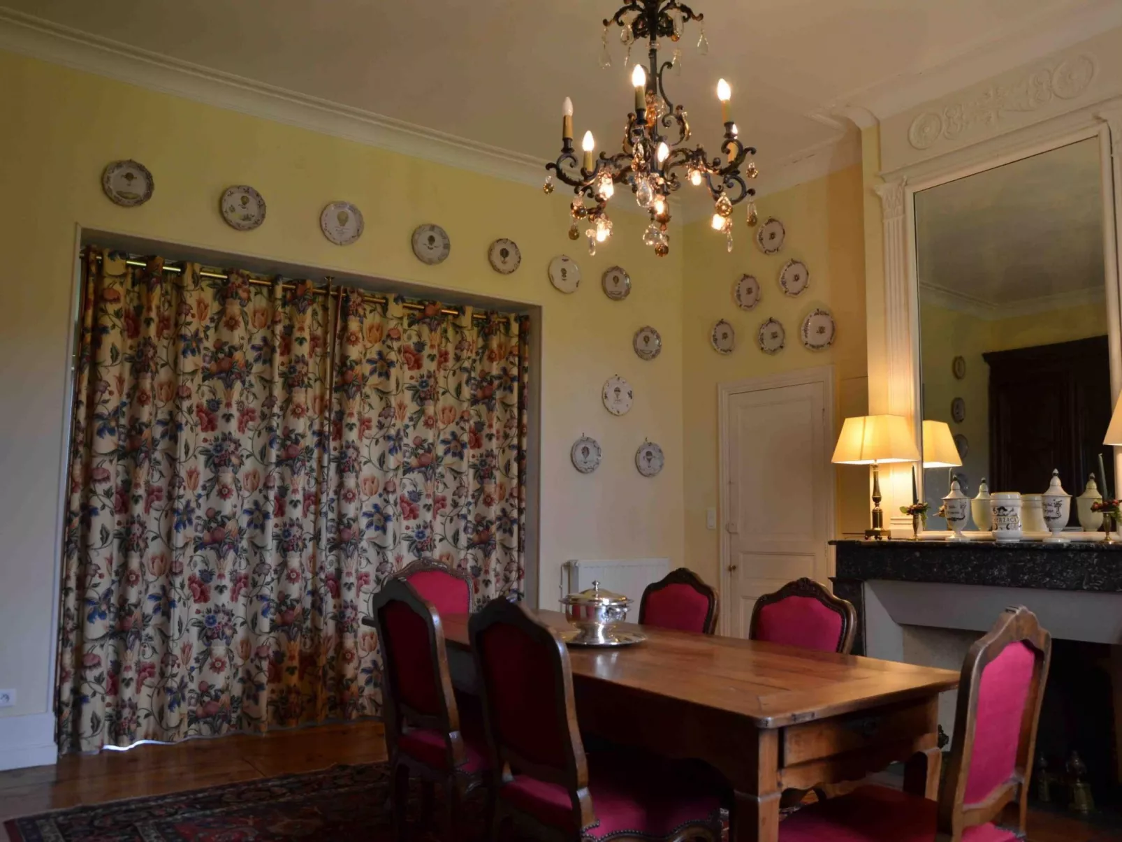 Altehrwürdiges Landhaus mit Pool in Aquitanien für 12 Personen - Image-tags.info