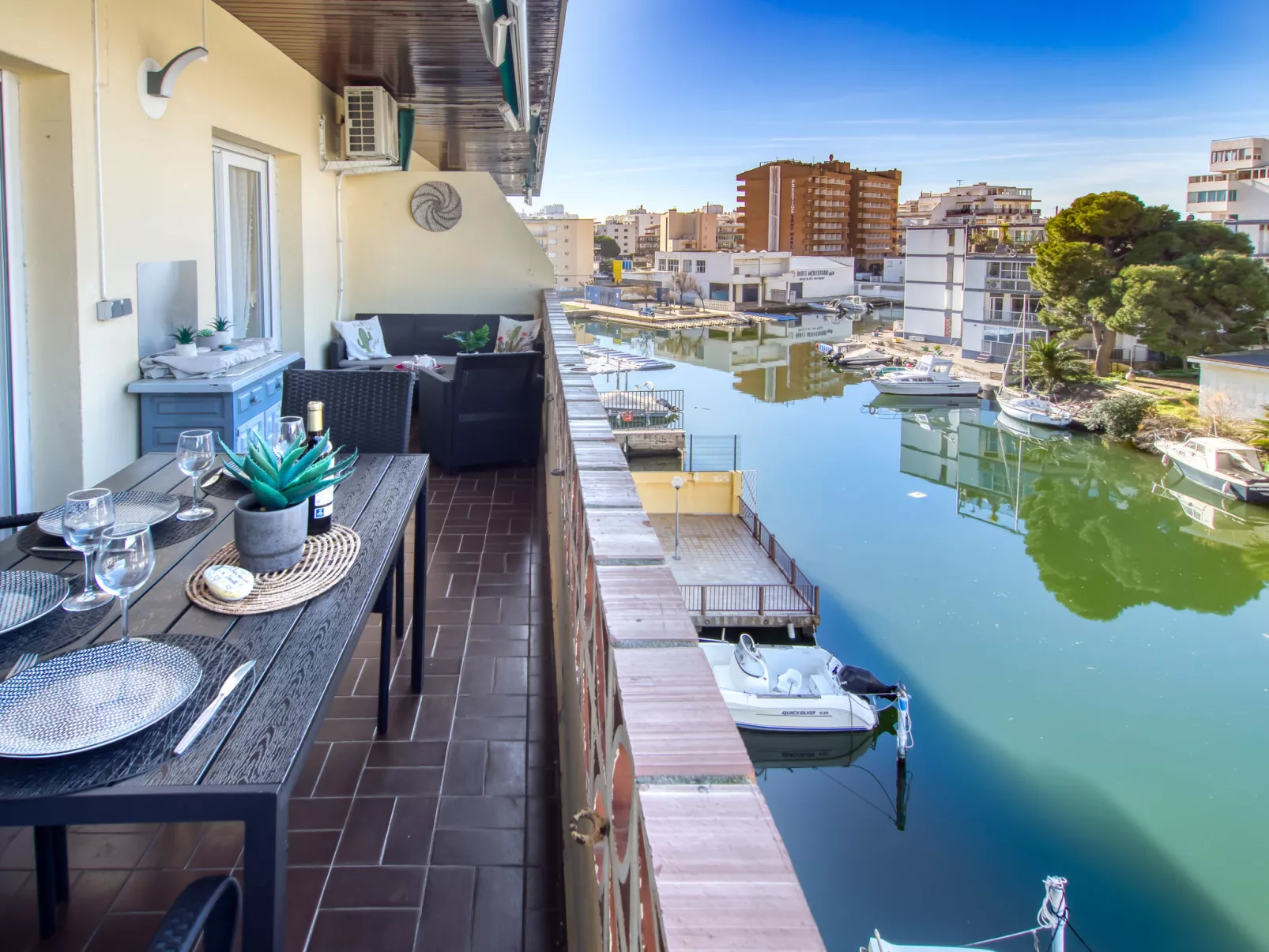 Puerto Simona - Buiten